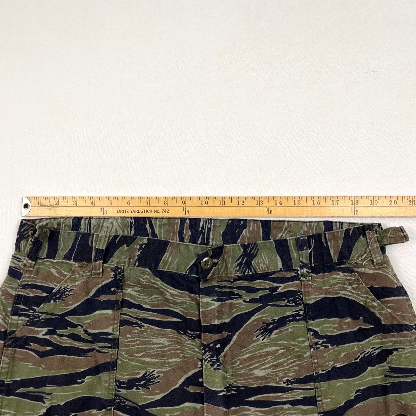 Vintage 4. Added "XL & Pants" to clarify the size Size US XL / EU 56 / 4 - 3 Thumbnail