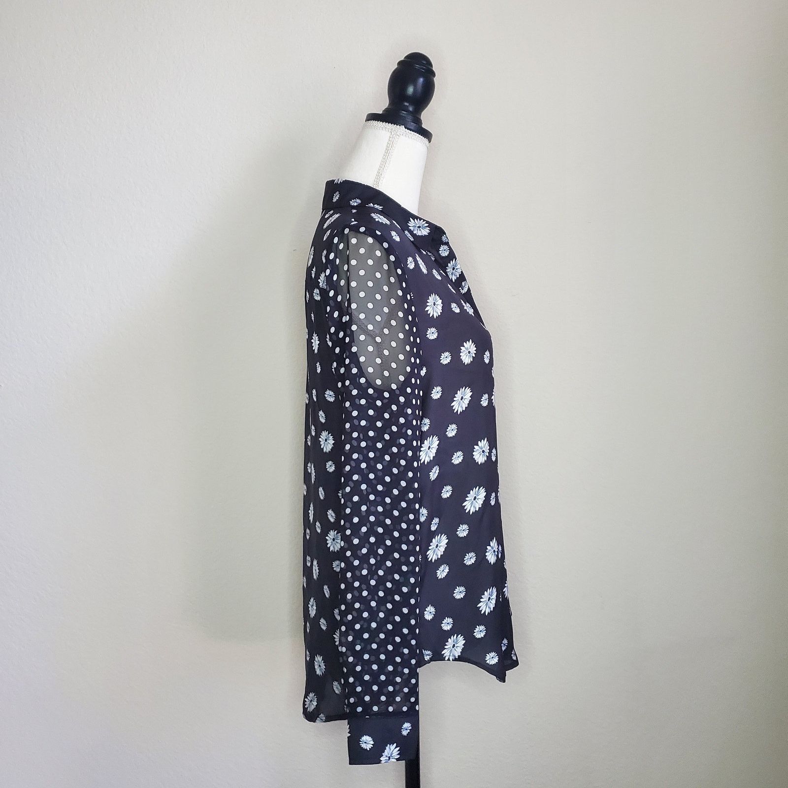 BB Dakota BB Dakota Daisy Button Down Blouse Small Size S / US 4 / IT 40 - 2 Thumbnail