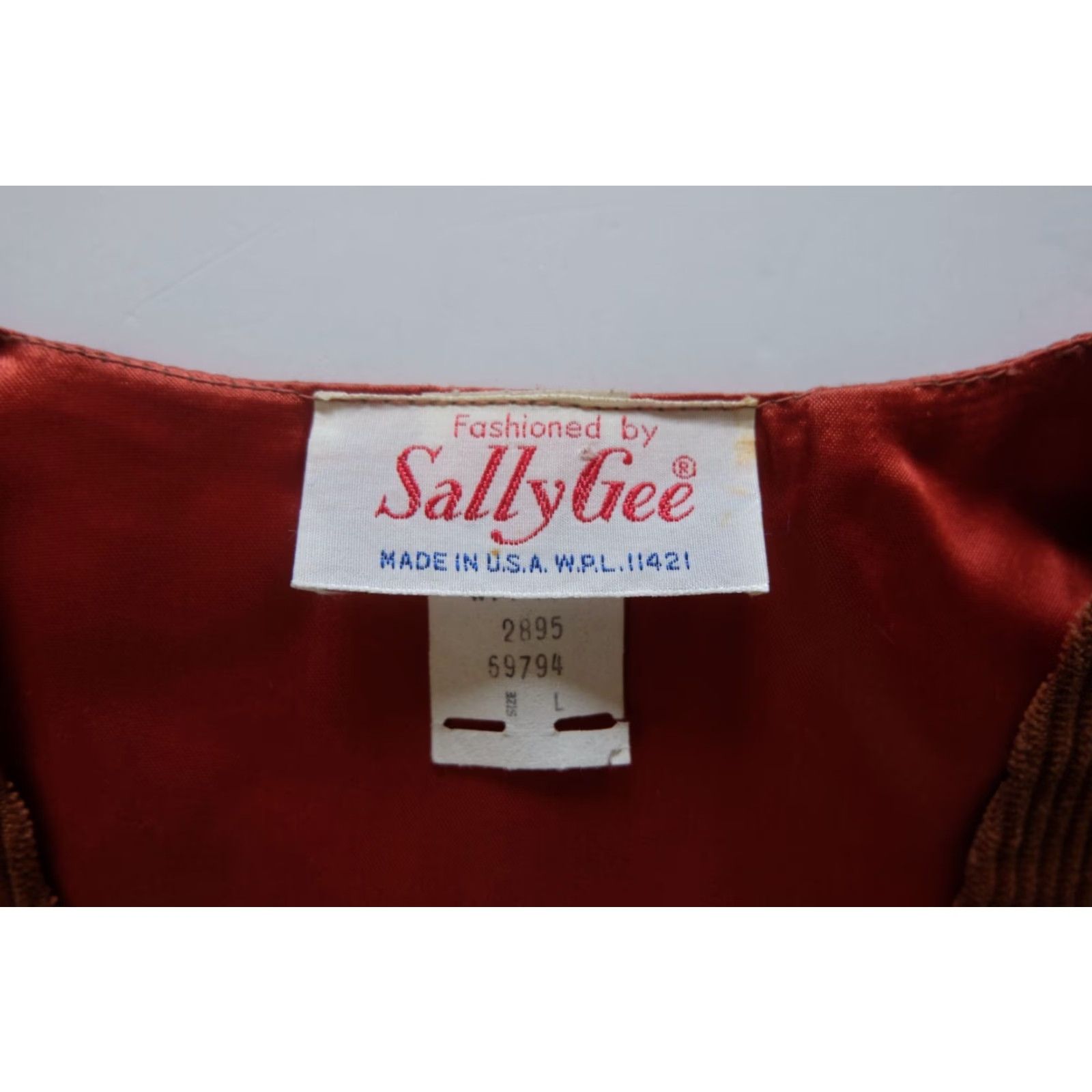 Vintage VINTAGE Sally Gee CORDUROY 100% COTTON VTG 70s 80s VEST MADE IN USA BROWN SZ L UNISEX Size US L / EU 52-54 / 3 - 4 Thumbnail