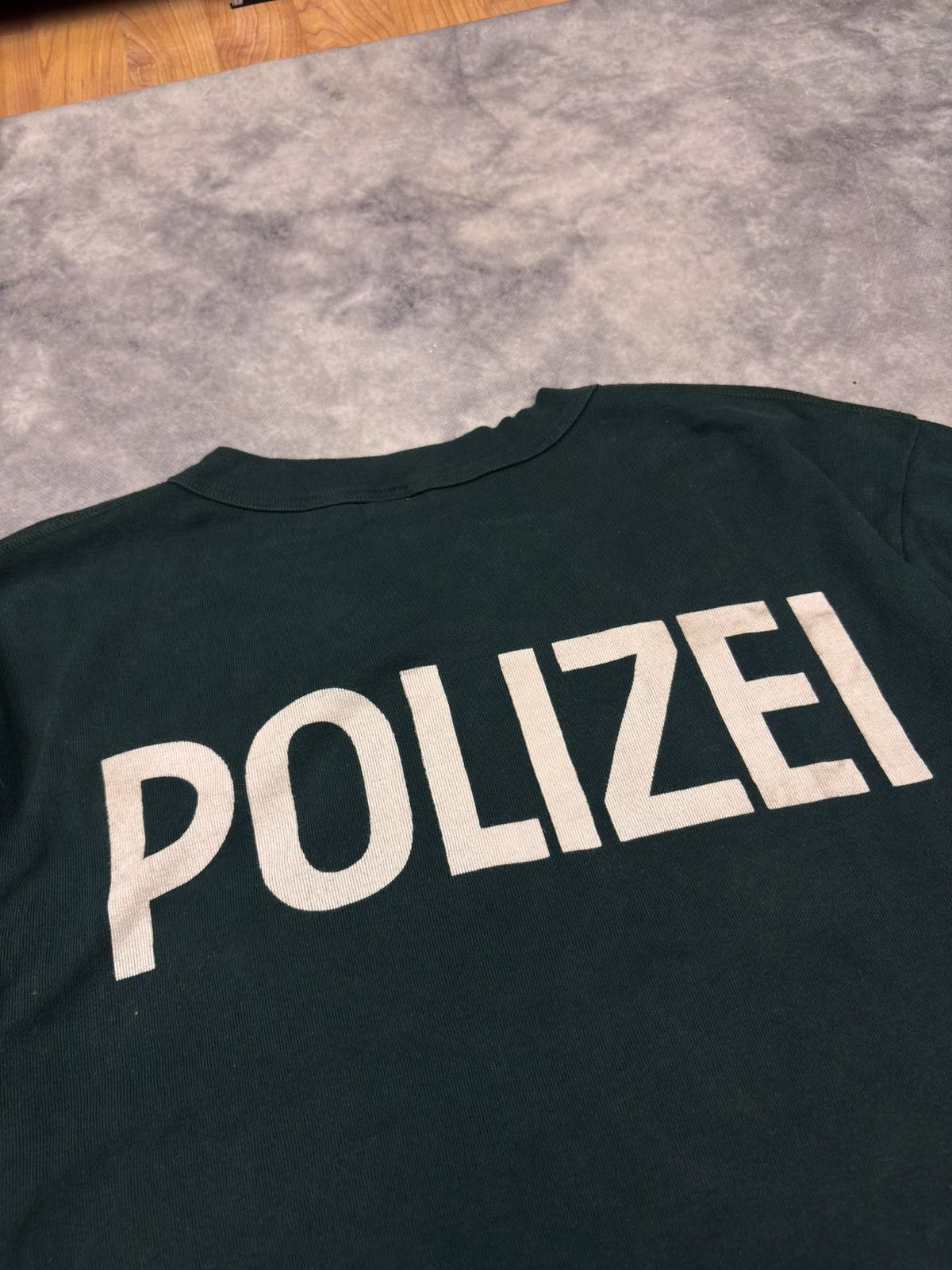 Vintage Vintage Polizei T shirt tee 90s drill Style vibe Vetements Size US XL / EU 56 / 4 - 2 Thumbnail
