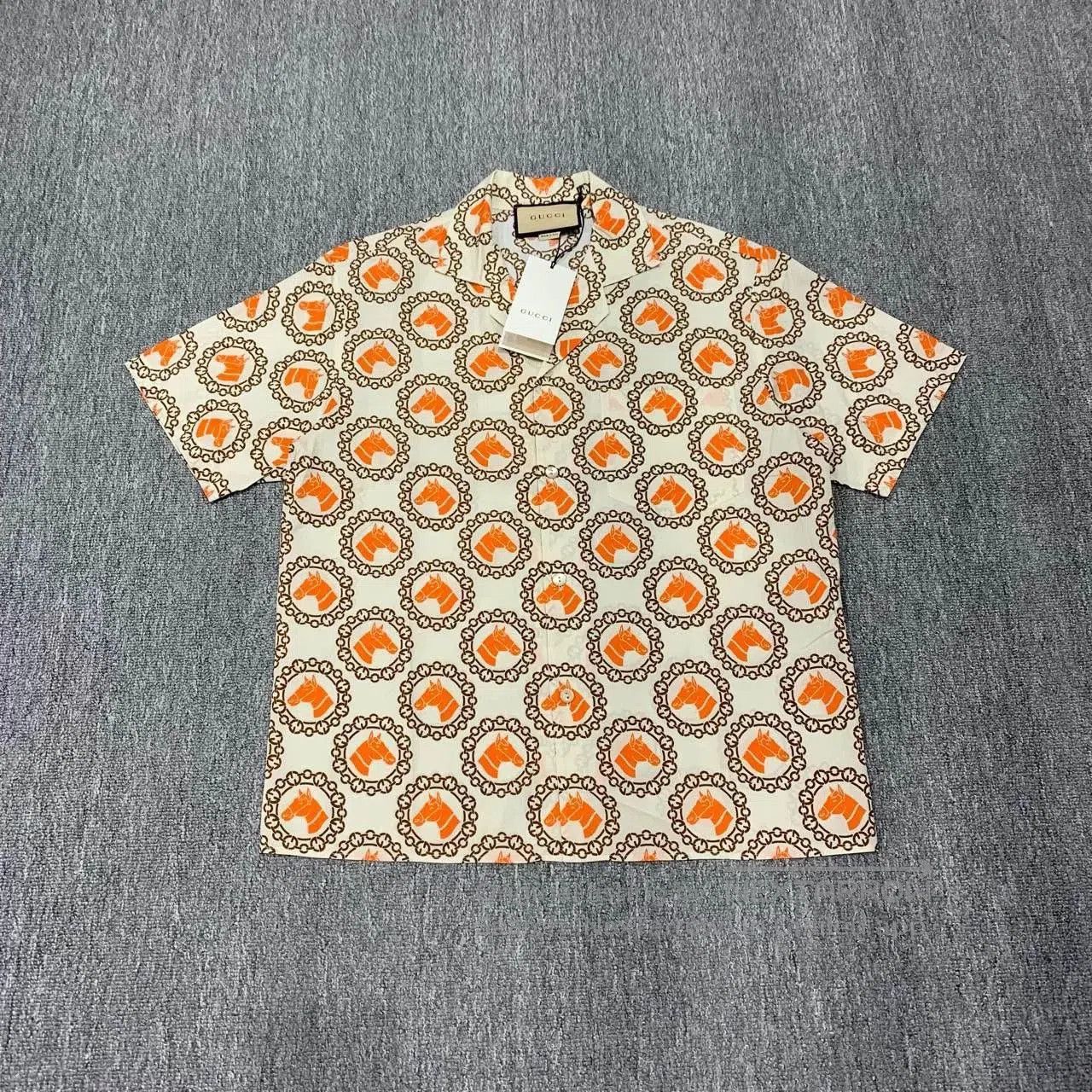 gucci short sleeve horse print shirt.