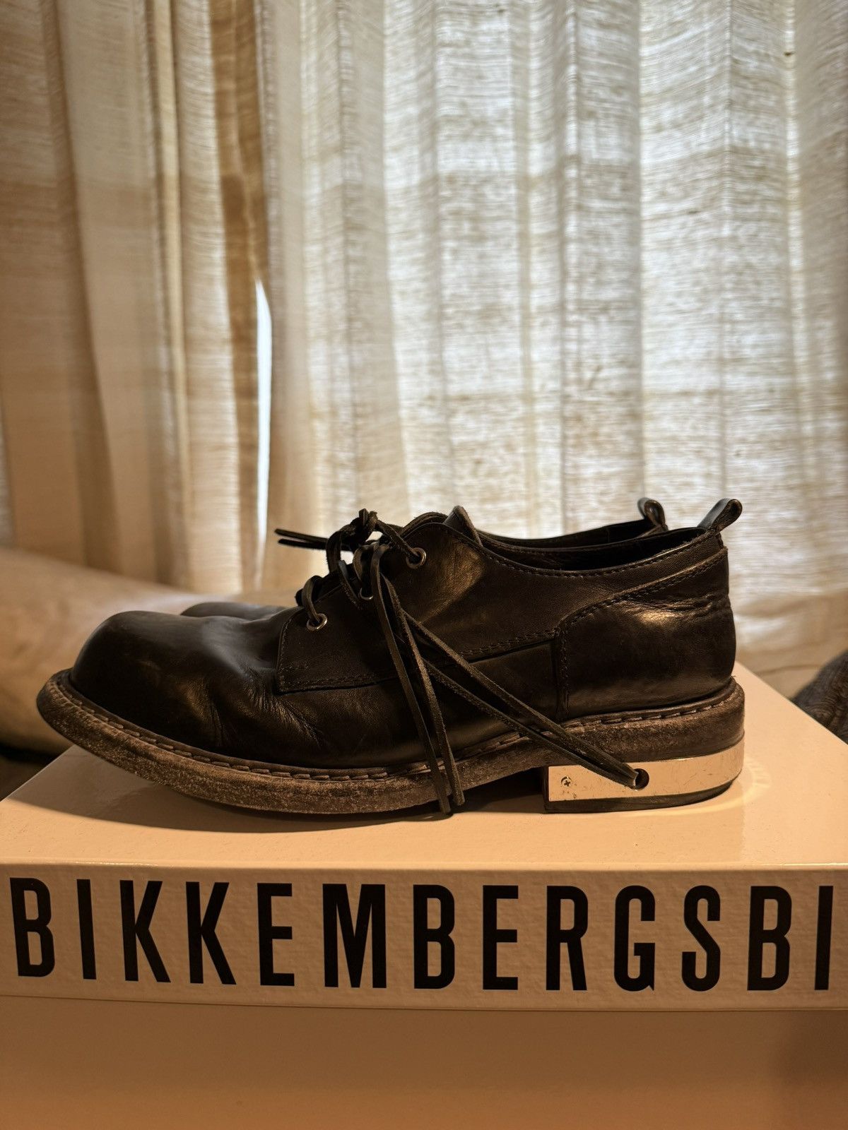 Dirk Bikkembergs Dirk Bikkembergs Derby Size US 9 / EU 42 - 3 Thumbnail
