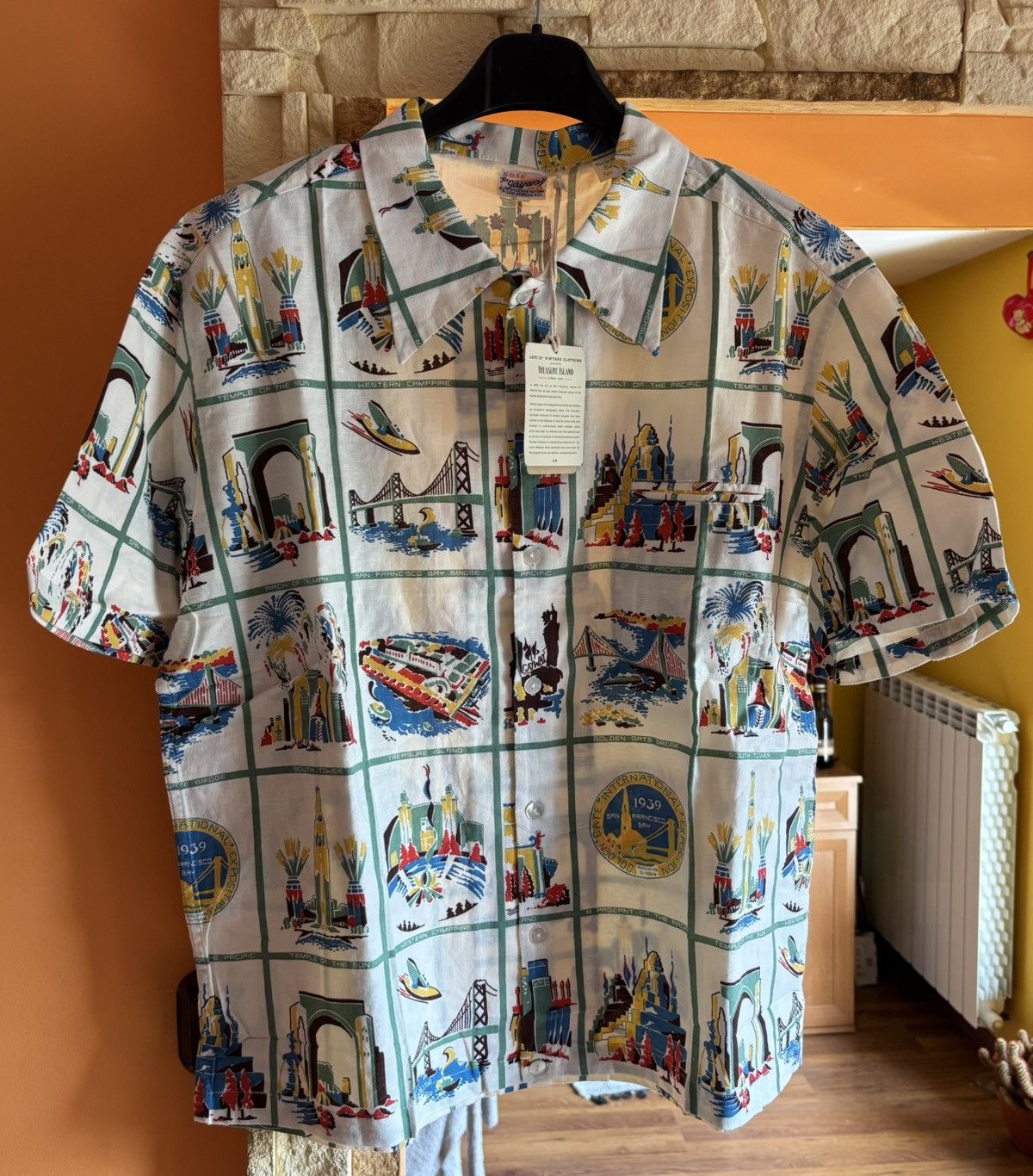Levi's × Levi's Vintage Clothing Levi's Men's multi 1930’s Gayway Souvenir Shirt medium BNWT Size US M / EU 48-50 / 2 - 1 Thumbnail