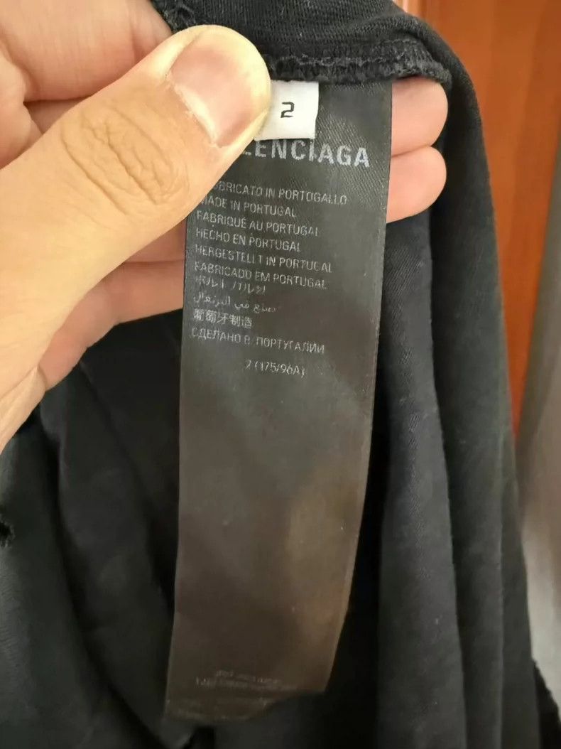 Balenciaga Balenciaga There is no offset printing on the back of the Size US M / EU 48-50 / 2 - 4 Thumbnail