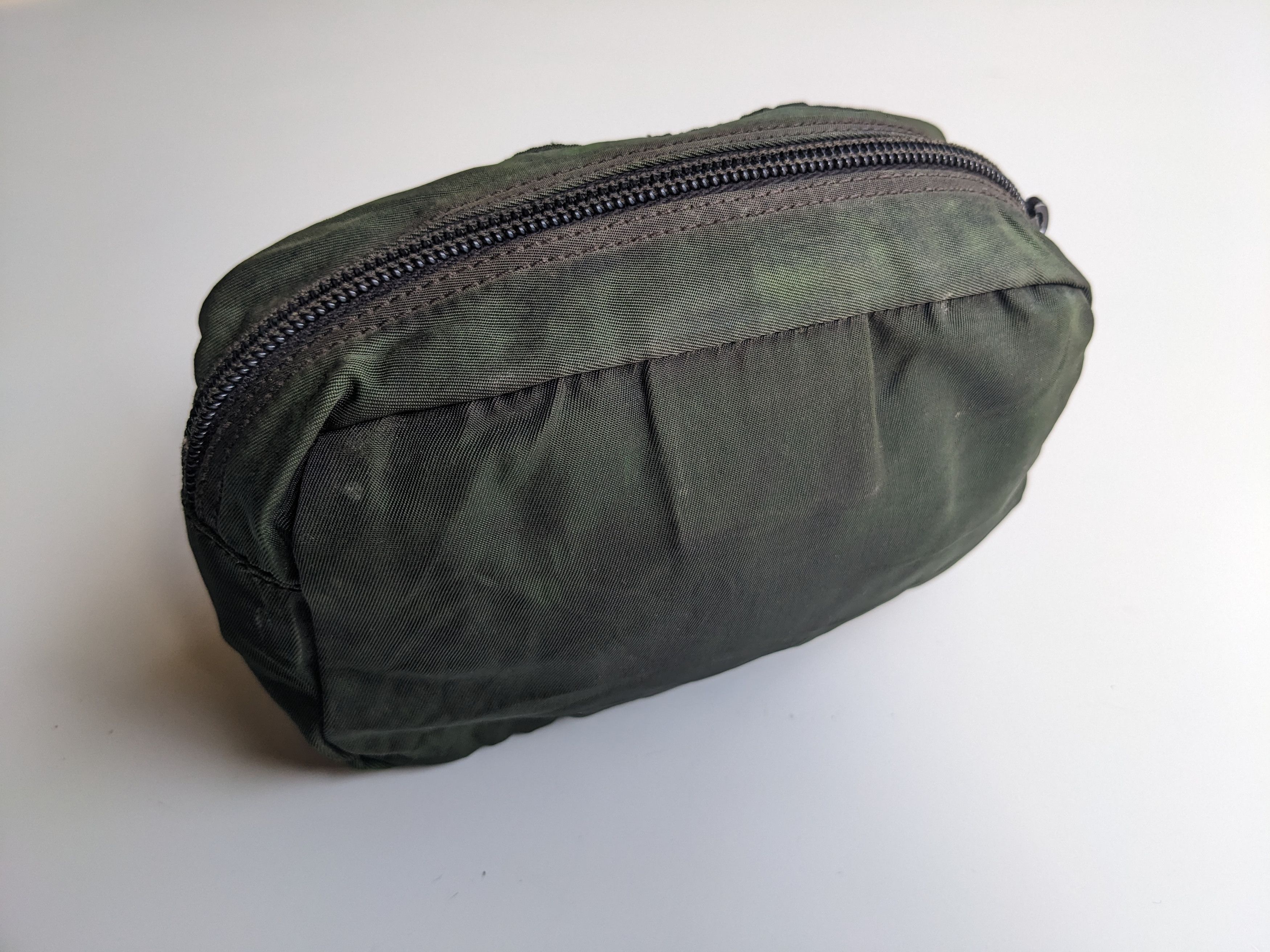 Prada Prada nylon cosmetic pouch dark green Size ONE SIZE - 2 Thumbnail