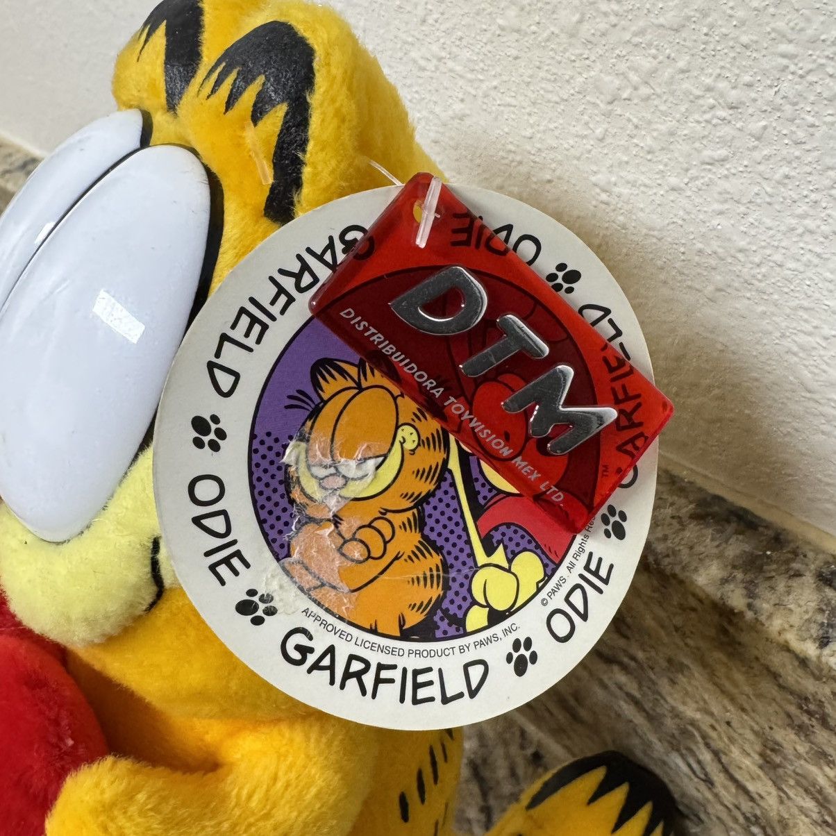 Vintage Vintage Garfield “Te Quiero” 10" Spanish Valentine Day Plush Size ONE SIZE - 3 Thumbnail