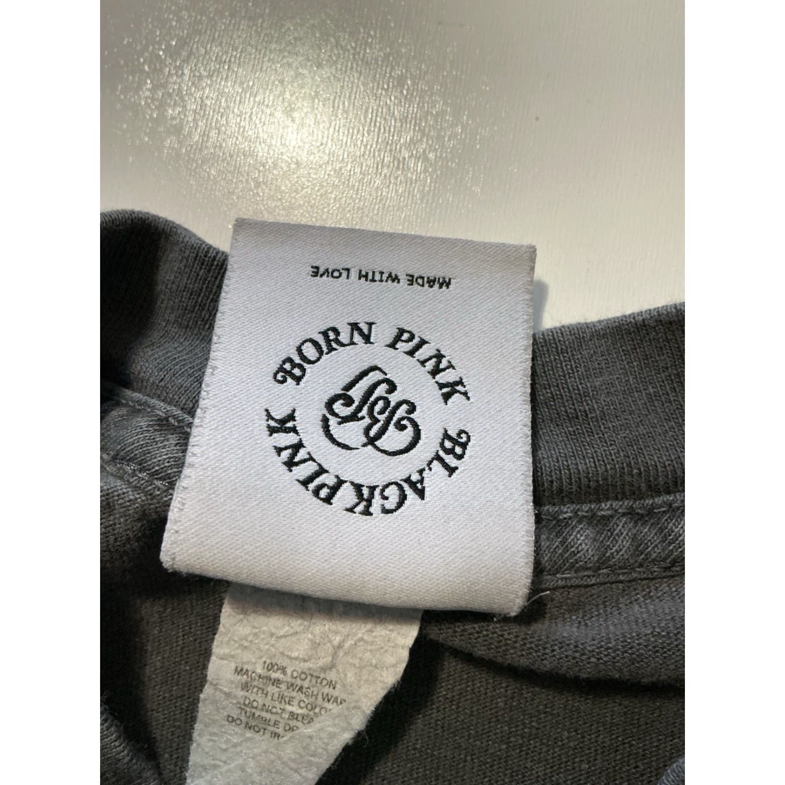 Born VINTAGE Blackpink X VERDY Born Pink Pop Up Experience Official Merch Graphic T-Shirt MD Mens Medium Gray Charcoal 90s? Size US M / EU 48-50 / 2 - 6 Thumbnail