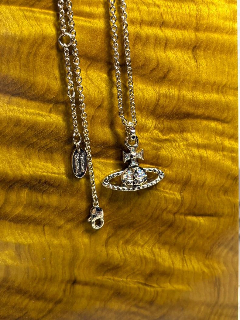 Vivienne Westwood Vivienne Westwood Riveted Flat Saturn Necklace for Women-G Size ONE SIZE - 5 Thumbnail