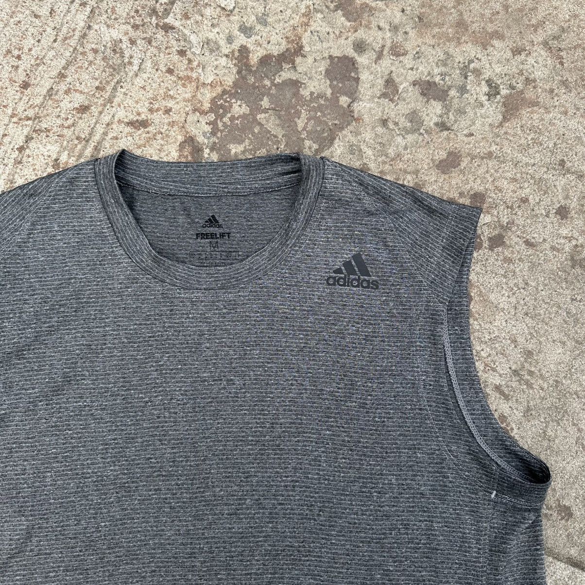 Adidas Vintage Adidas Free-lift Tank Top Sleeveless Sport-wear Size US M / EU 48-50 / 2 - 5 Thumbnail