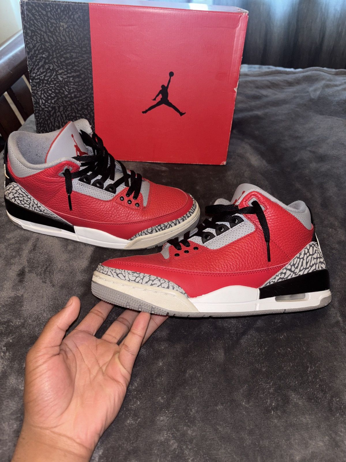 Jordan Brand Air Jordan 3 Retro SE “Red Cement” Size US 9 / EU 42 - 1 Thumbnail