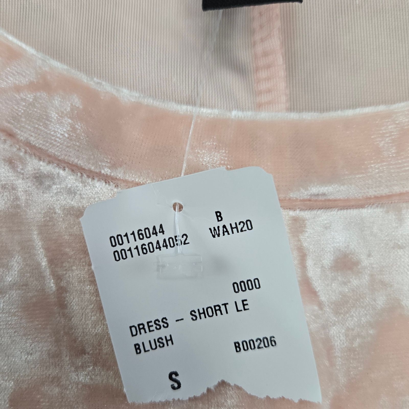 Forever 21 Blush Crushed Velvet Sleeveless Mini Dress Size Small Size S / US 4 / IT 40 - 6 Thumbnail