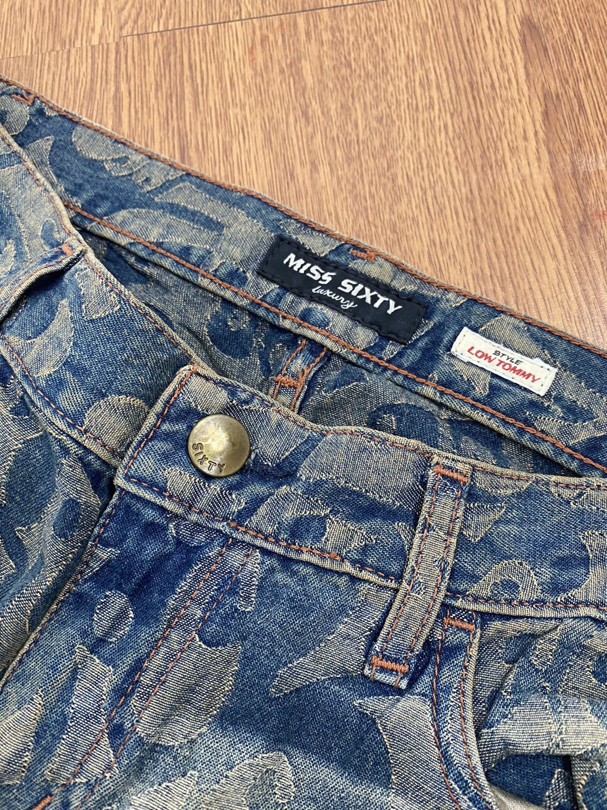 Hysteric Glamour Miss sixty all over print flare jeans Size US 30 / EU 46 - 4 Thumbnail