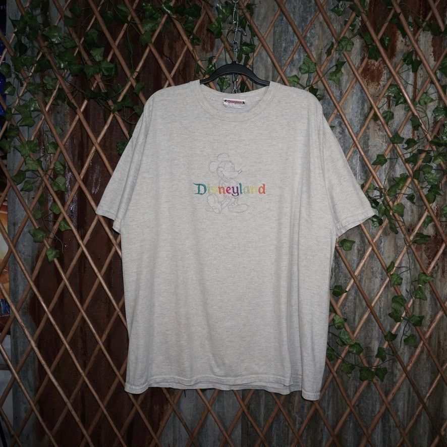 Disney XXL - Vintage Y2K Disneyland rainbow 1990s embroider t-shirt Size US XXL / EU 58 / 5 - 1 Thumbnail