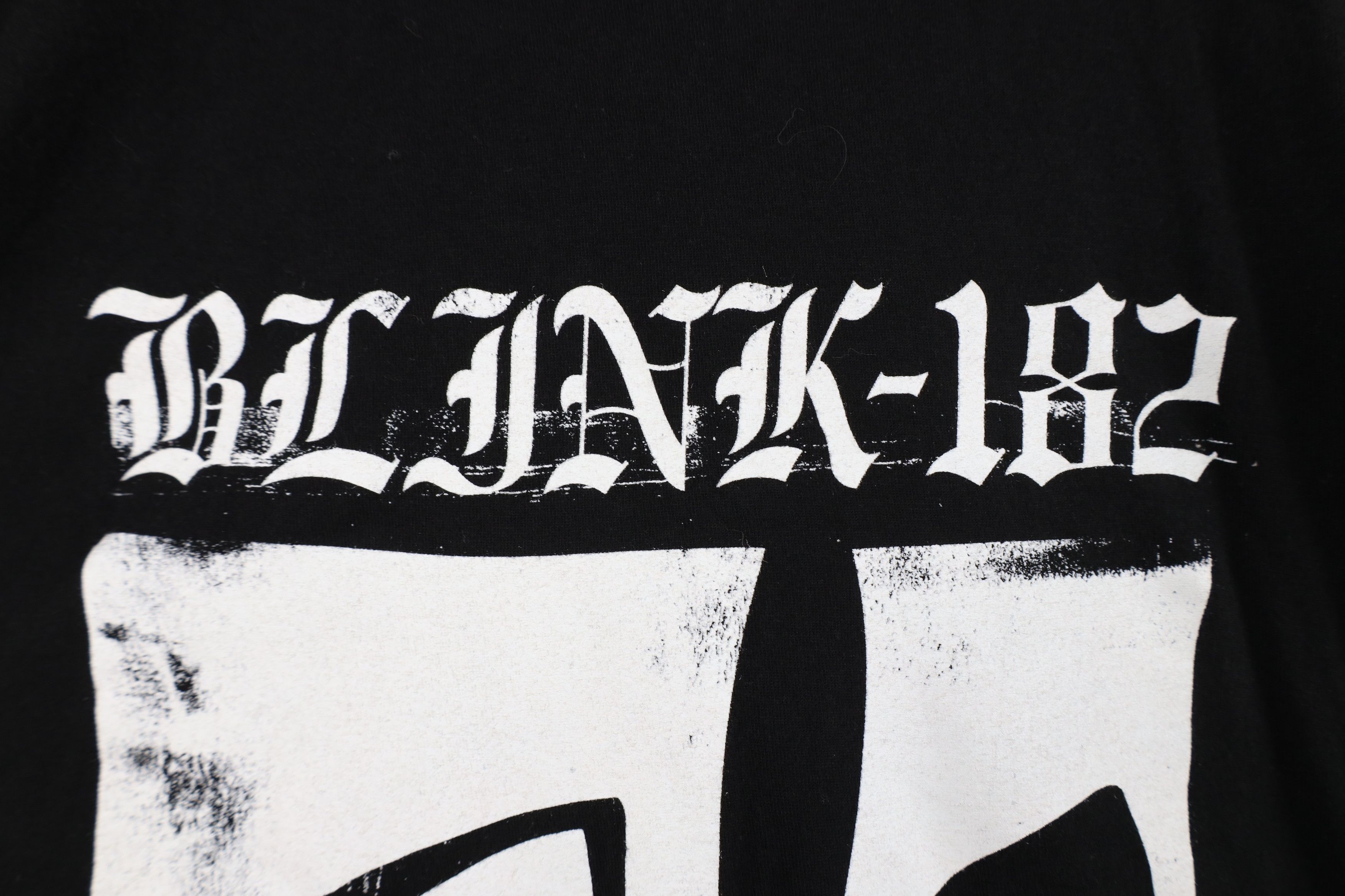 Vintage Vintage Bunny Blink 182 Band Short Sleeve T-Shirt Black Size US XL / EU 56 / 4 - 5 Thumbnail