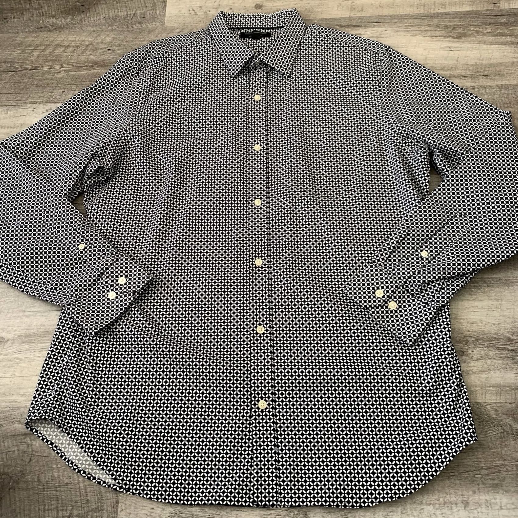 Banana Republic Banana Republic Shirt Mens XL Non Iron Slim Fit Long Sleeve Button Up Geometric Size US XL / EU 56 / 4 - 3 Thumbnail