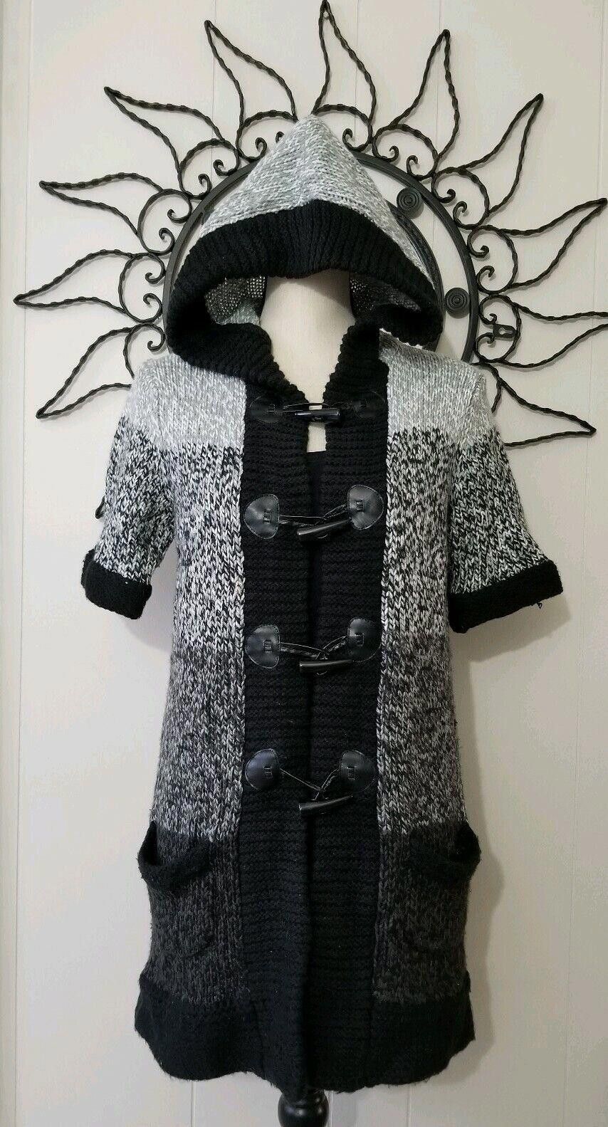 Other Dressbarn Sweater Small Short Sleeve Chunky Knit Hood Black Size S / US 4 / IT 40 - 1 Thumbnail