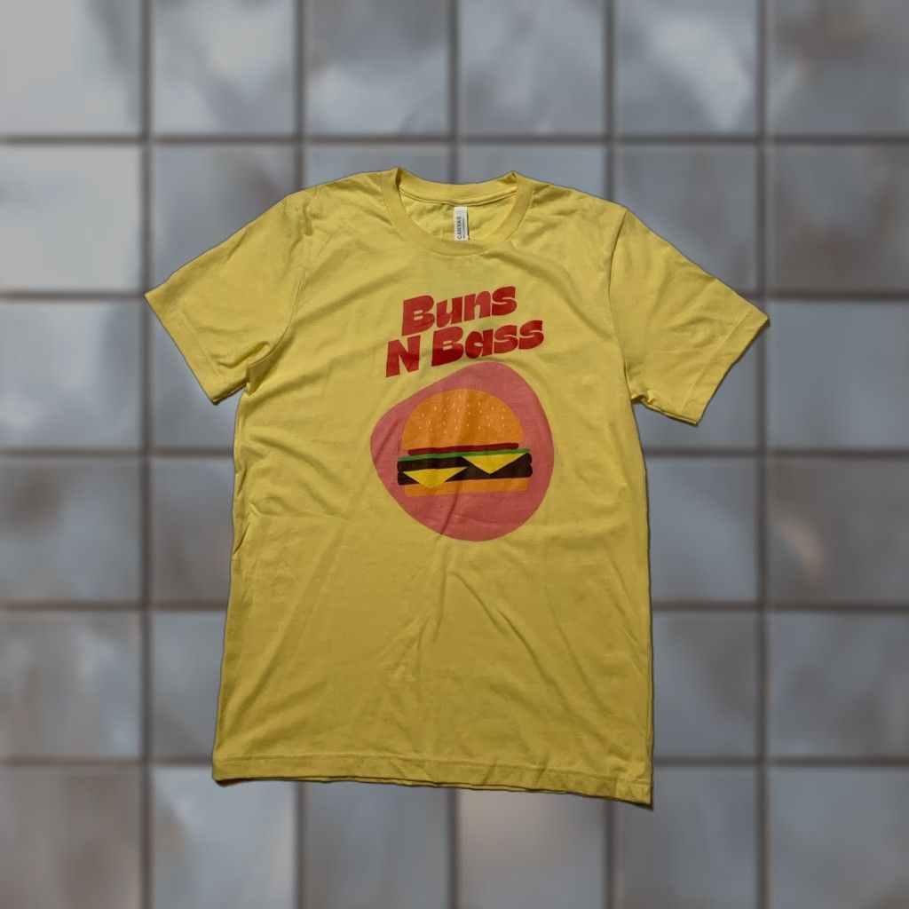 Vintage VINTAGE Buns N Bass Baka Boyz X Cheat Day Los Angeles Beats4Hope T-Shirt M Yellow Mens Graphic Shirt Size US M / EU 48-50 / 2 - 1 Thumbnail