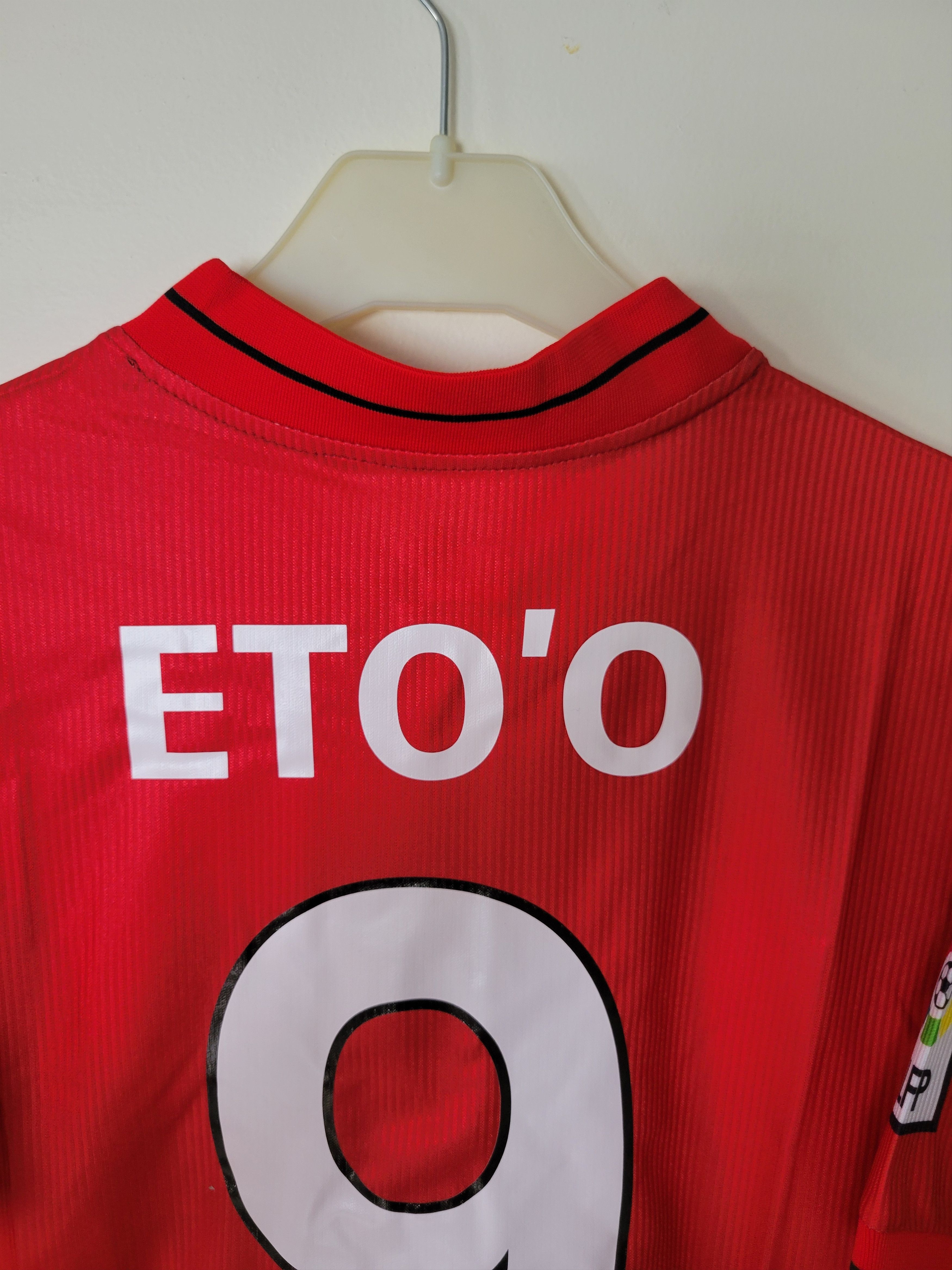 Other Mallorca 2000/2001 Eto’o 9 Vintage Soccer Jersey Trikot Size US L / EU 52-54 / 3 - 2 Thumbnail