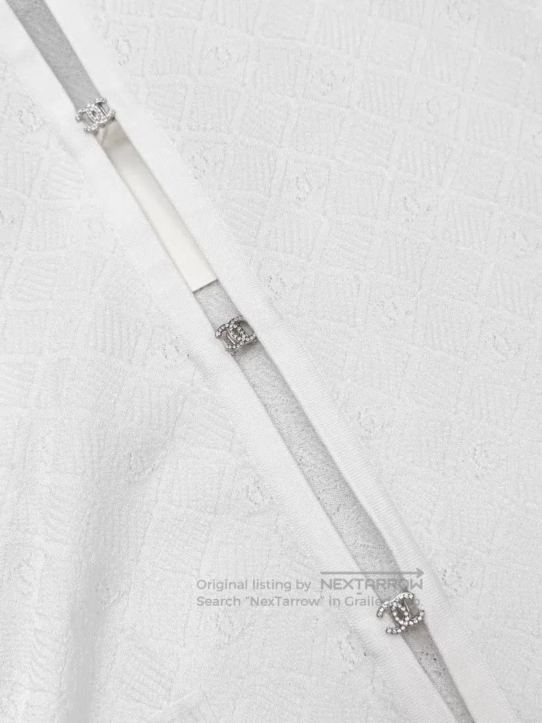 Chanel Chanel Full diamond double C buckle long-sleeved knitted c Size M / US 6-8 / IT 42-44 - 4 Thumbnail