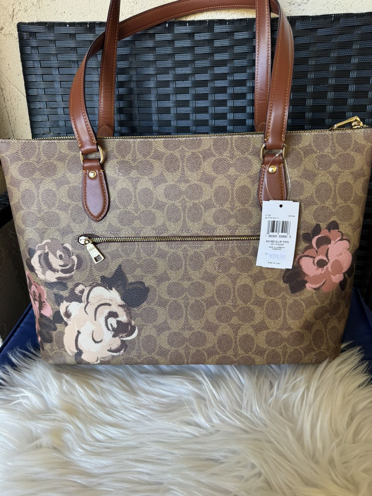 Coach NWT Coach Gallery Tote Bag In Signature Canvas With Rose Pri Size ONE SIZE - 8 Thumbnail