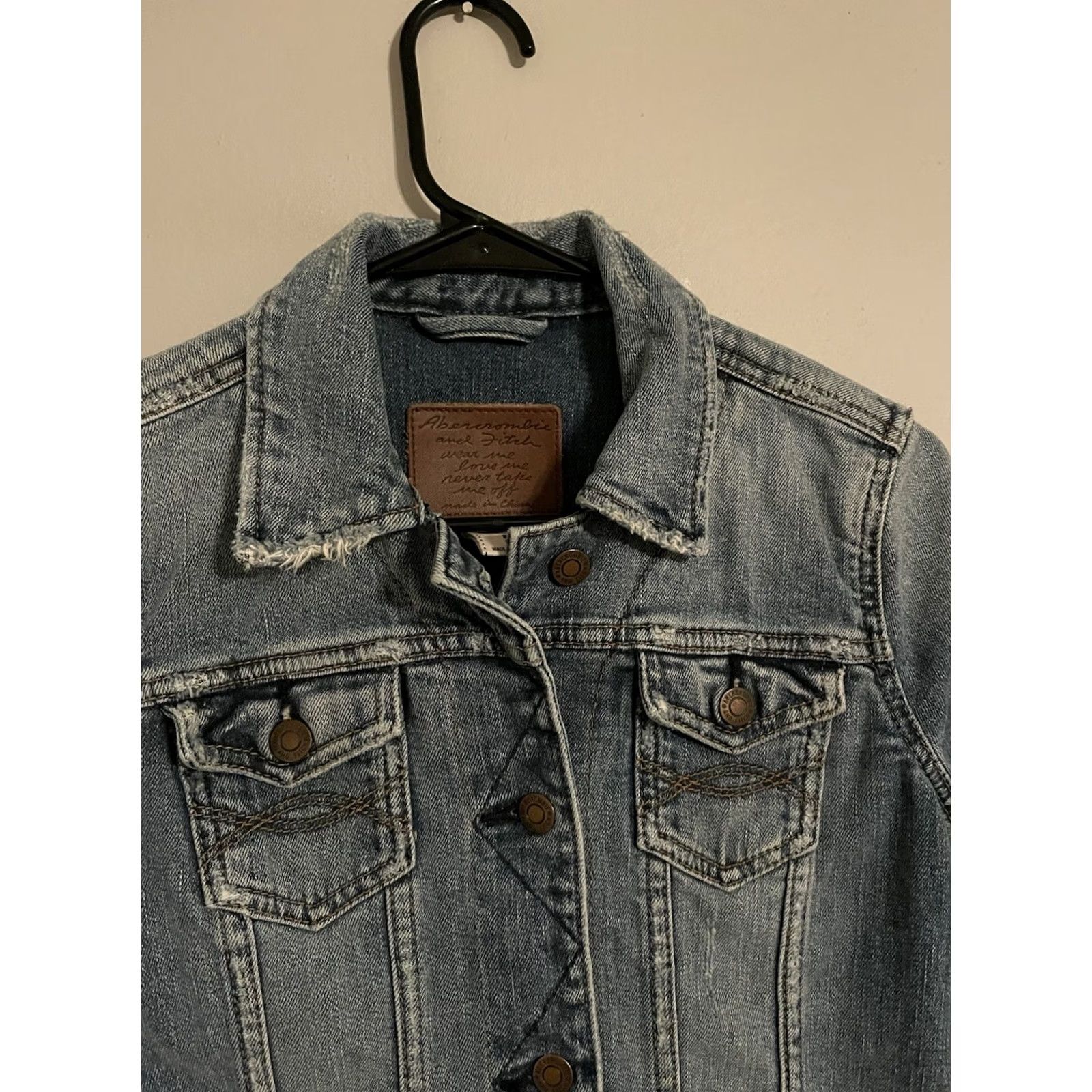 Abercrombie & Fitch VINTAGE Abercrombie & Fitch Jacket Denim Jean Trucker Women's Small Blue Y2K Size 28" / US 6 / IT 42 - 2 Thumbnail