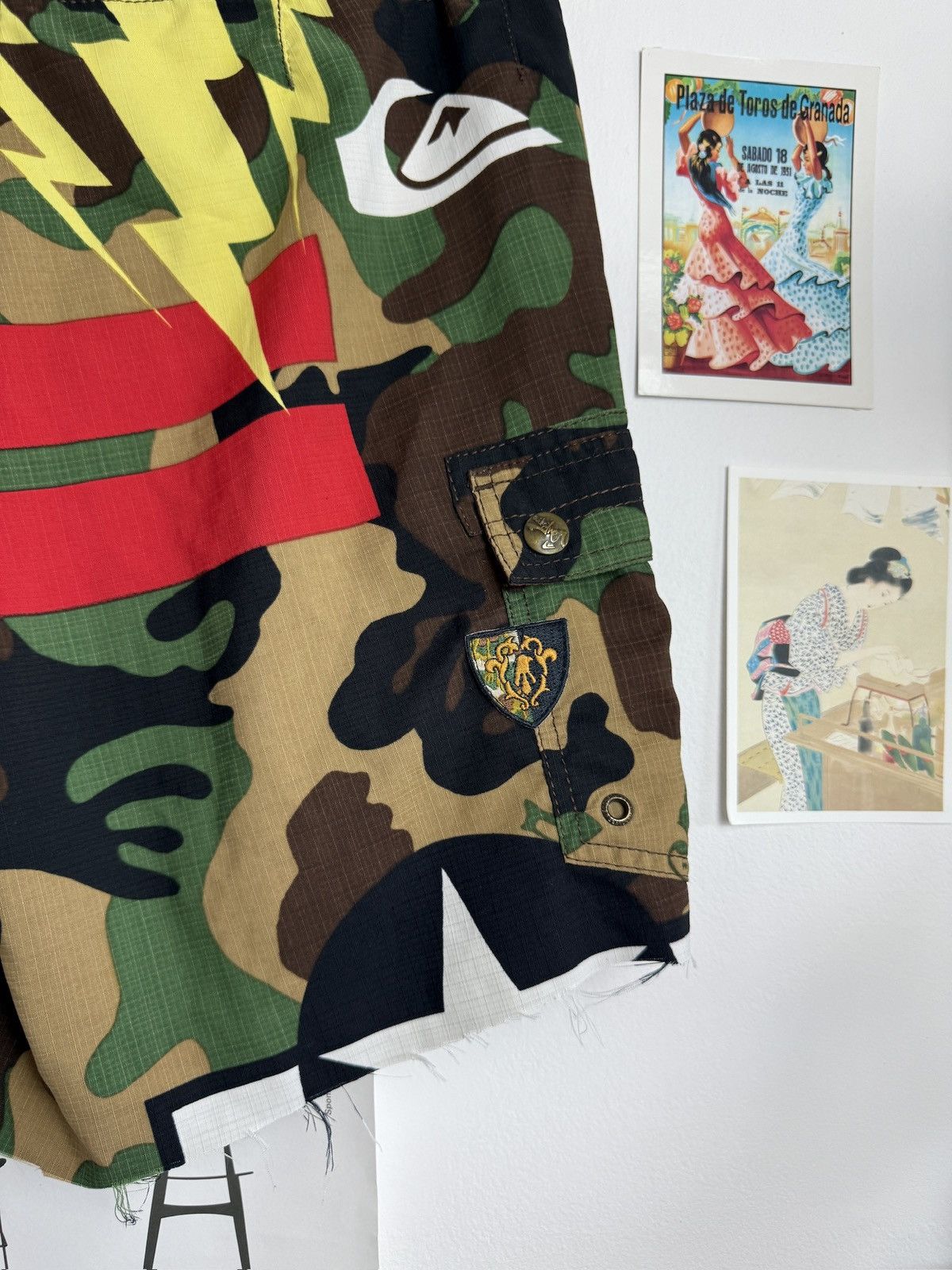 Quiksilver Vintage y2k Quiksilver camo shorts 32 opium surf skate usa Size US 32 / EU 48 - 6 Thumbnail