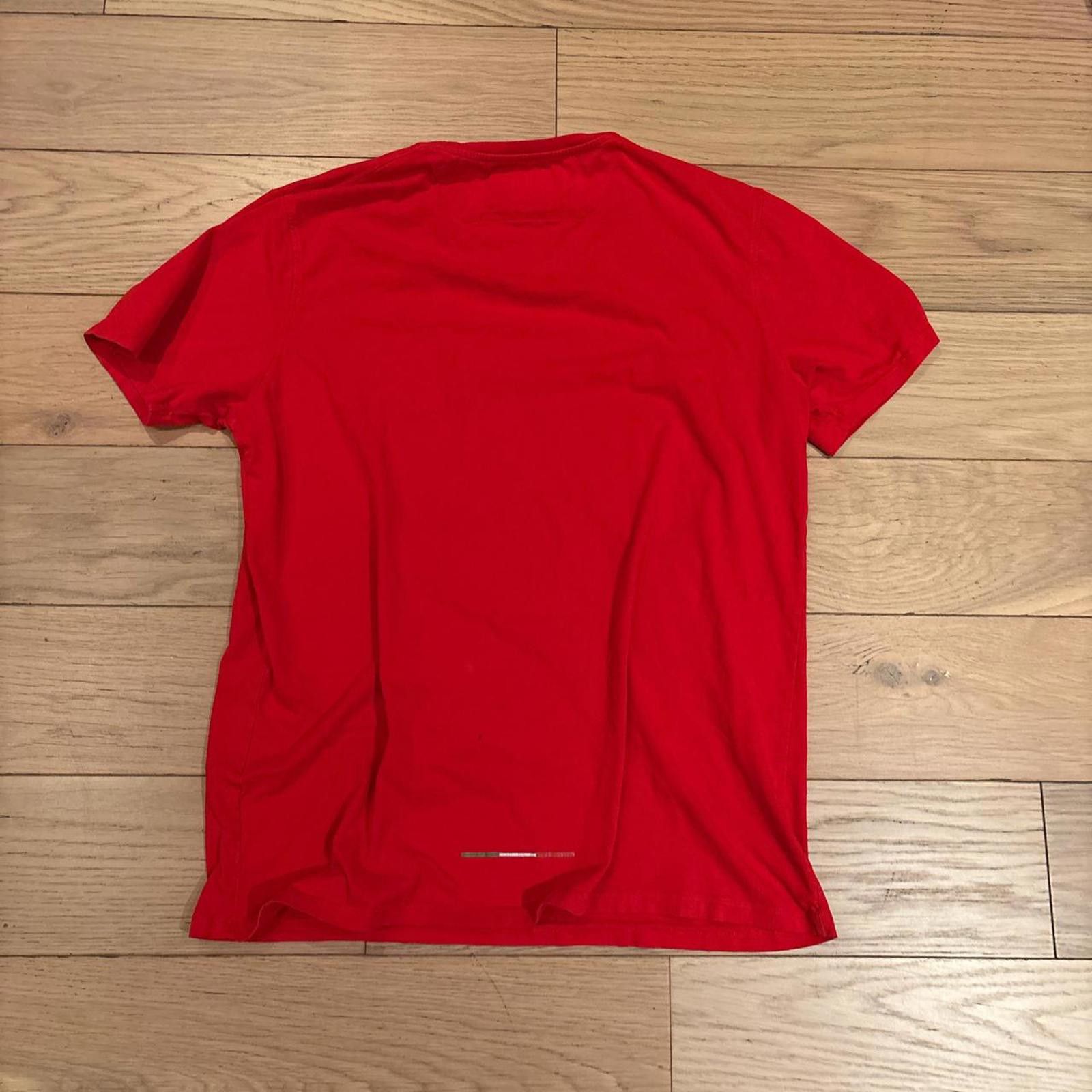 Ferrari Vintage red Ferrari tee with logo evolution graphic Size XL / US 12-14 / IT 48-50 - 5 Thumbnail