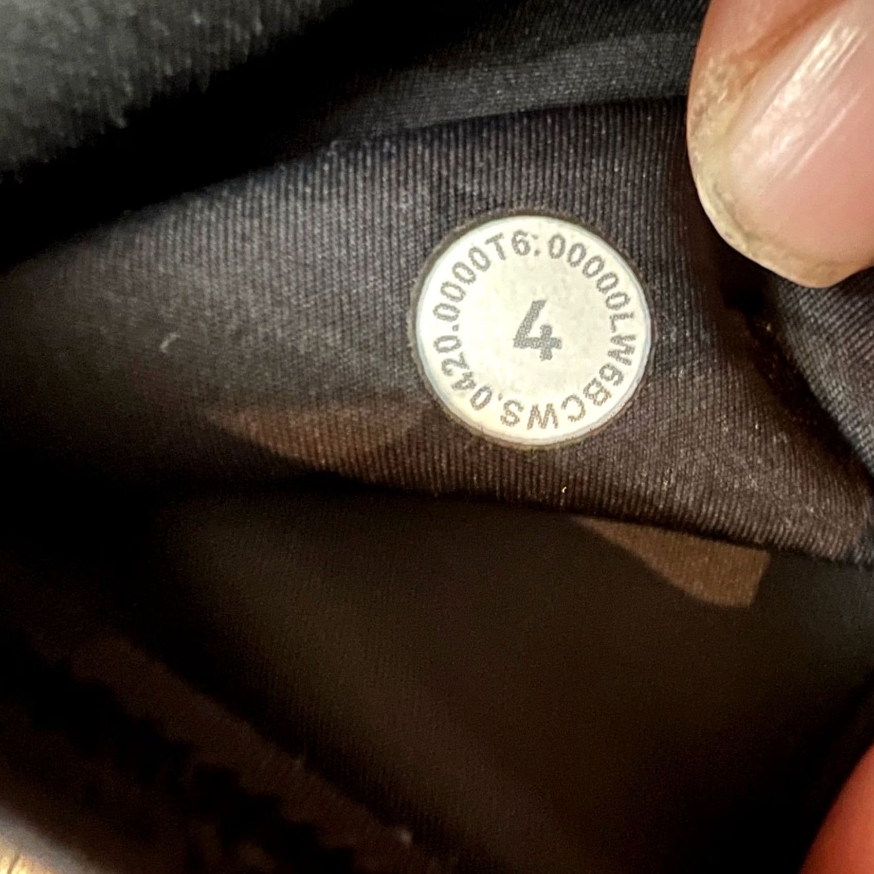 Lululemon VINTAGE Lululemon Leggings Crop II Cut Off Camo Multi Grey Womens 4 Fast Free Capri Gray Women Size 27" / US 4 / IT 40 - 4 Thumbnail