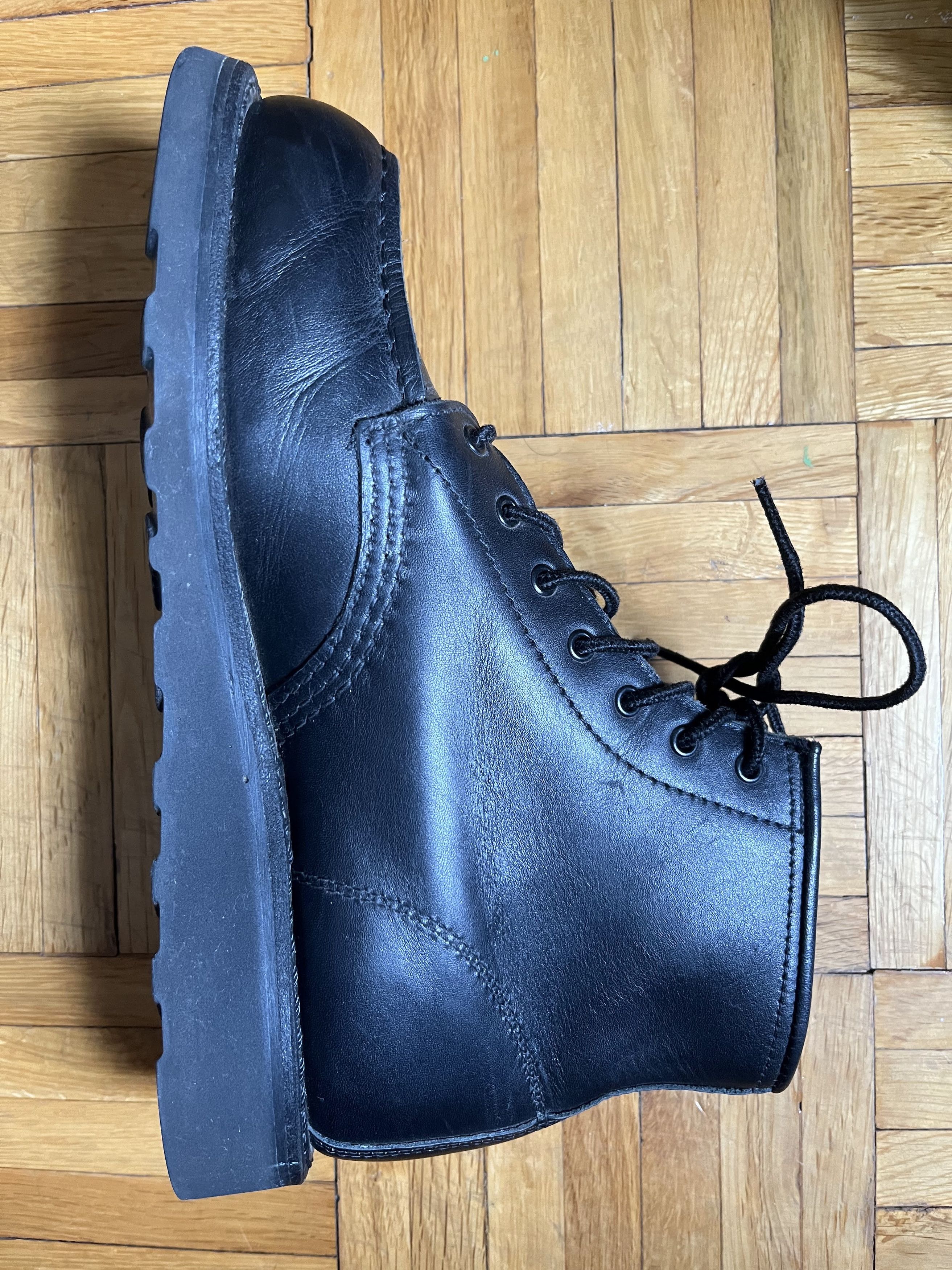 Red Wing Heritage 3380, 6-inch Classic Moc Size US 7 / IT 37 - 8 Thumbnail