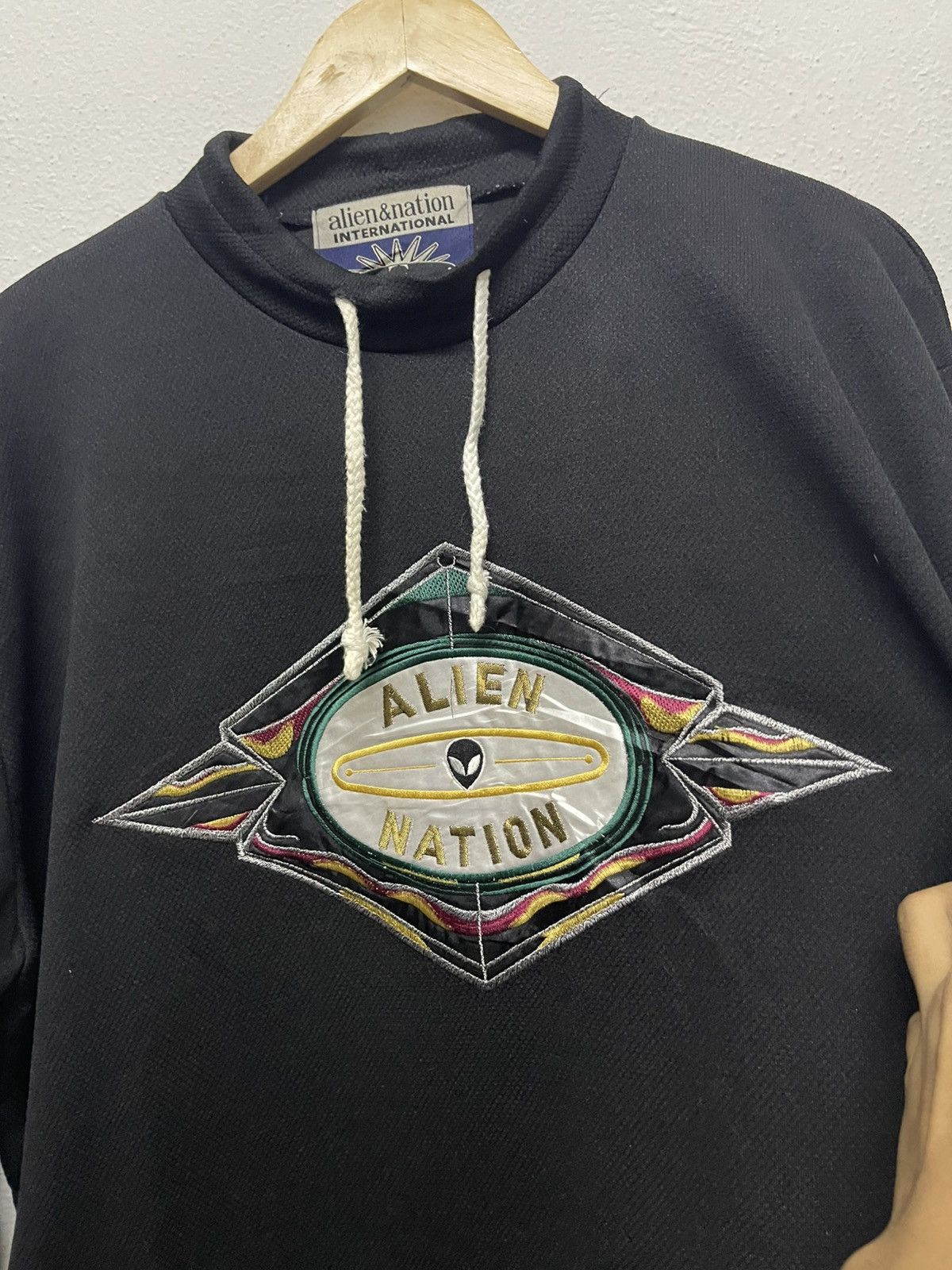 Alien Workshop 90s ALIEN WORKSHOP HIP HOP STYLE JERSEY LONG SLEEVE RARE Size US L / EU 52-54 / 3 - 7 Thumbnail