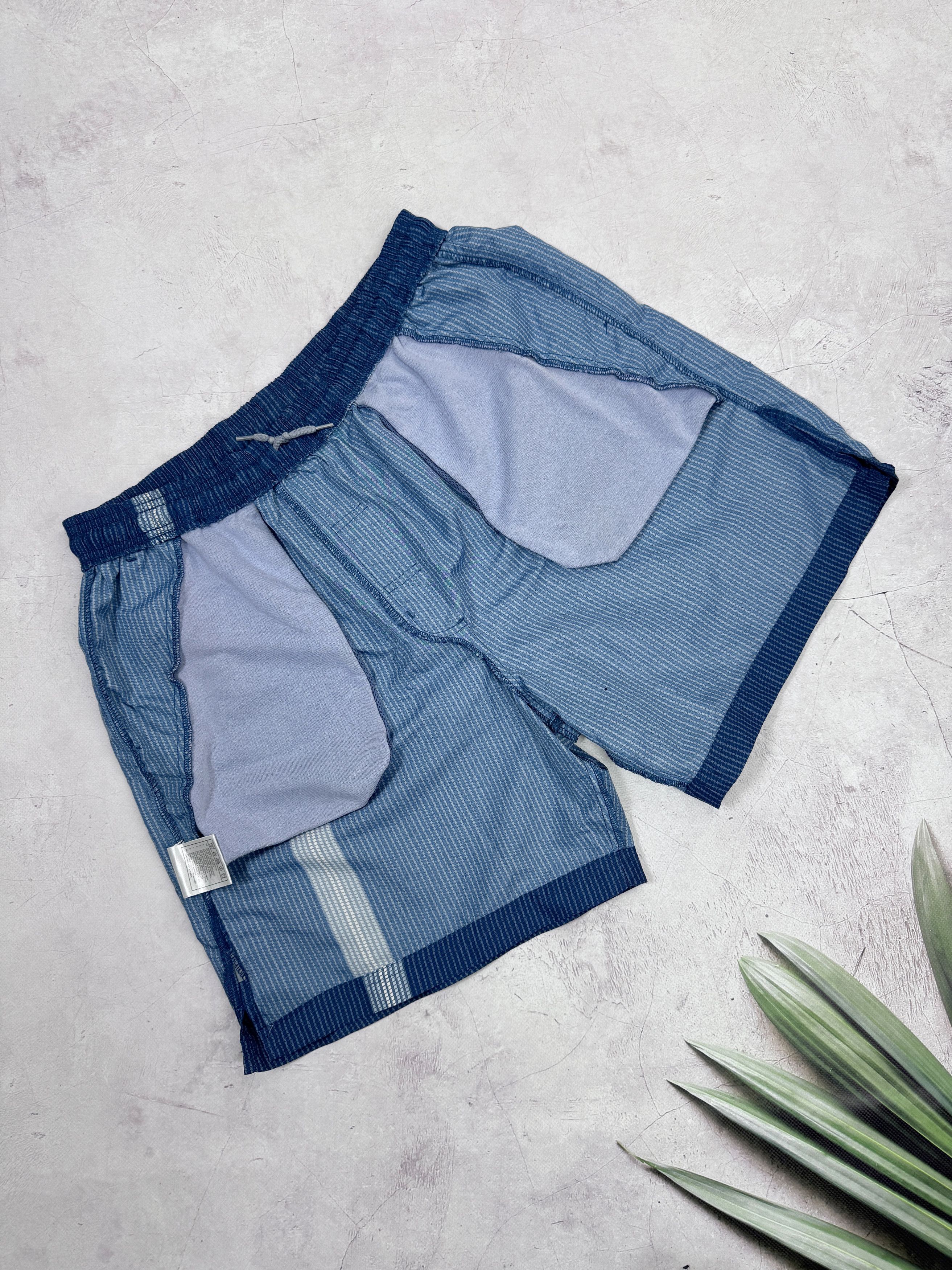Nike × Vintage Vintage Nike Challenge Court Tennis Shorts Blue Stripe Size US 36 / EU 52 - 14 Thumbnail