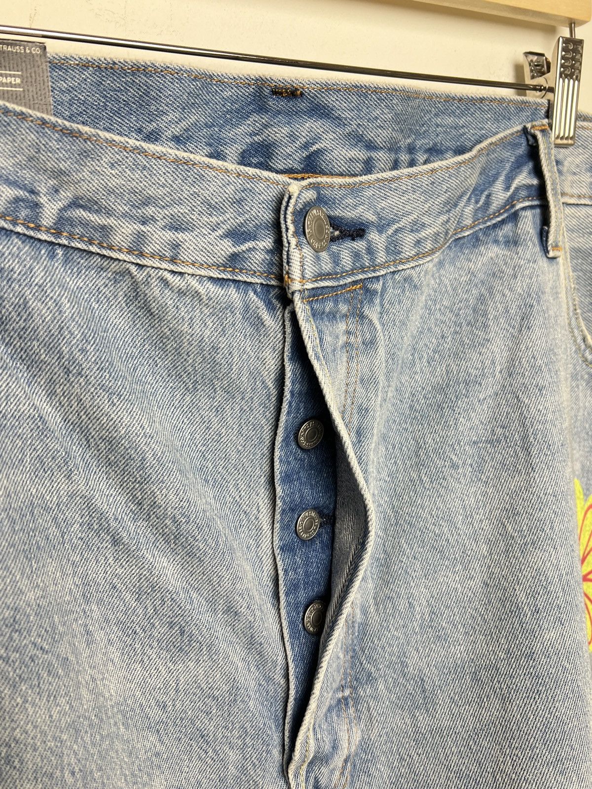 Levi's levis oversized cut out eye print shorts Size US 34 / EU 50 - 4 Thumbnail