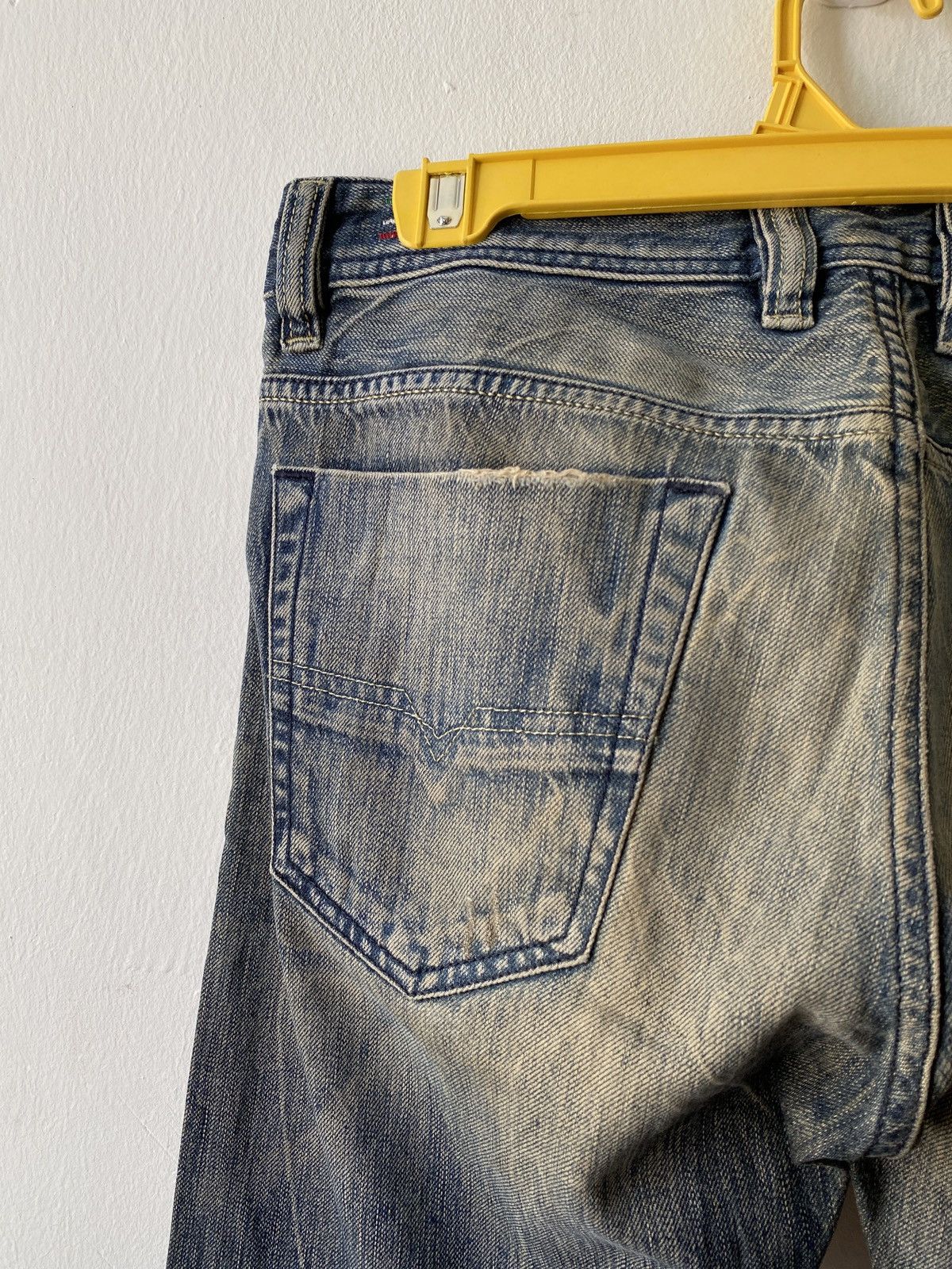 Diesel × Japanese Brand Diesel Viker-R-Box Regular Straight Distressed Denim Size US 30 / EU 46 - 14 Thumbnail