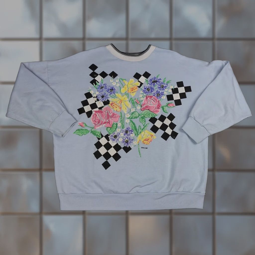 Vintage VINTAGE Briazzi Sweatshirt Womens L Blue Floral Checkerboard Graphic 90s Womens Size L / US 10 / IT 46 - 1 Thumbnail