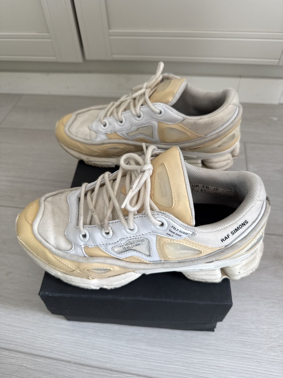 Raf Simons Raf Bunny Ozweego size 8. Size US 8 / EU 41 - 2 Thumbnail