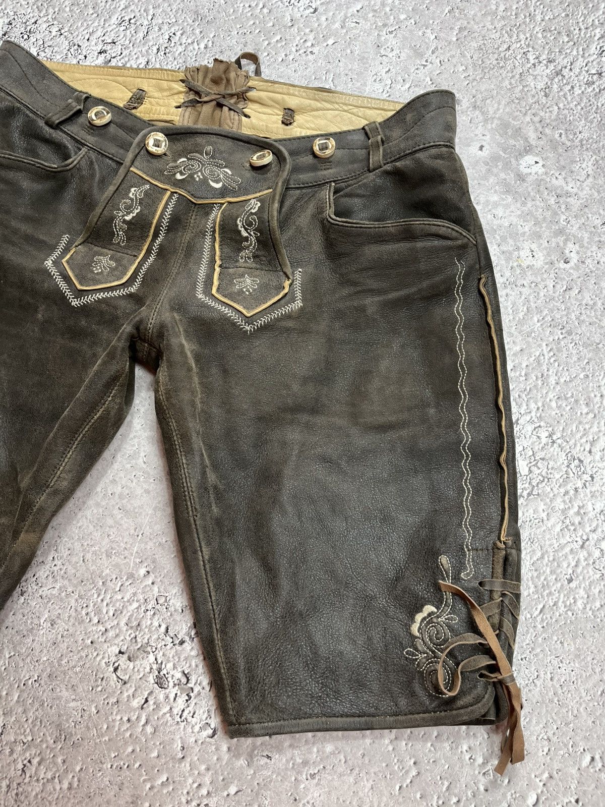 Leather Vintage Country Maddox Lederhosen Leather Shorts Bavarian 40 Size US 32 / EU 48 - 2 Thumbnail