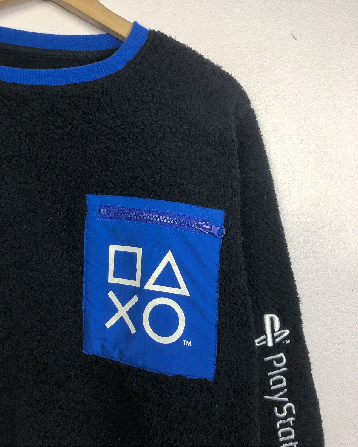 GU × Playstation × Sony Rare Play Station Embroidery Fleece Sweatshirt Size US S / EU 44-46 / 1 - 3 Thumbnail