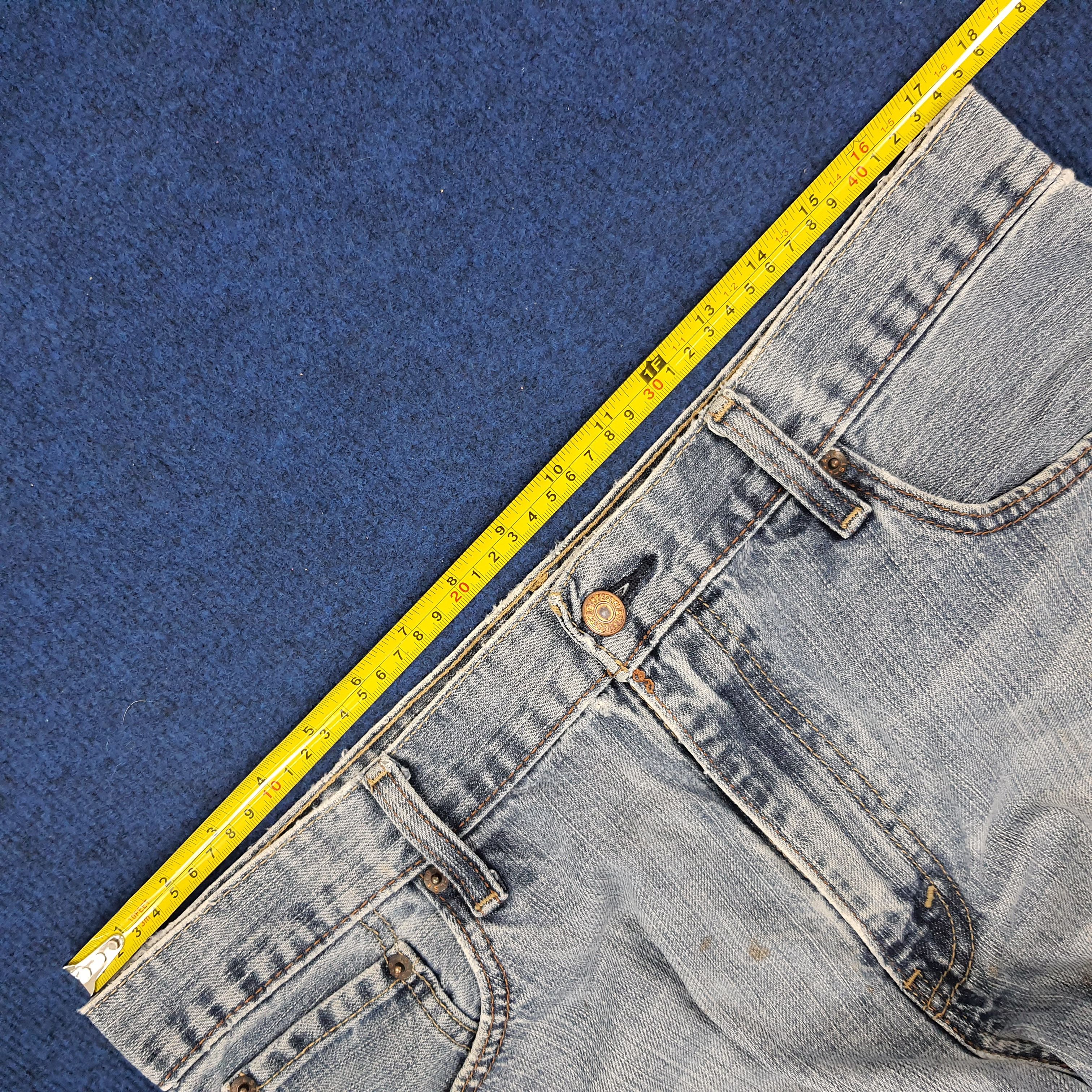 Levi's × Vintage Vintage Levi's 569 Loose Straight American Short Jeans Size US 34 / EU 50 - 12 Thumbnail