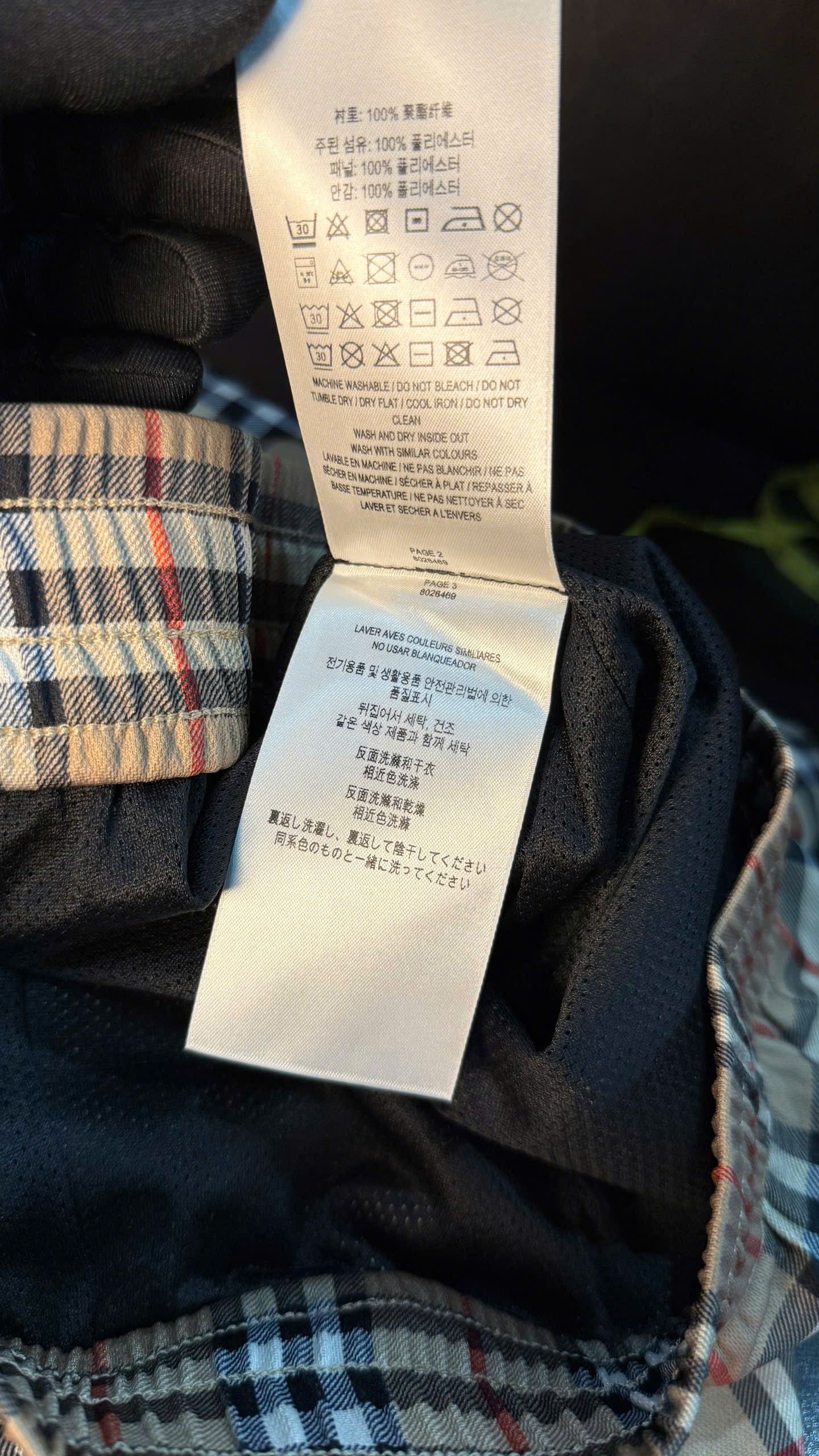 Burberry BURBERRY SHORT Size US 32 / EU 48 - 2 Thumbnail