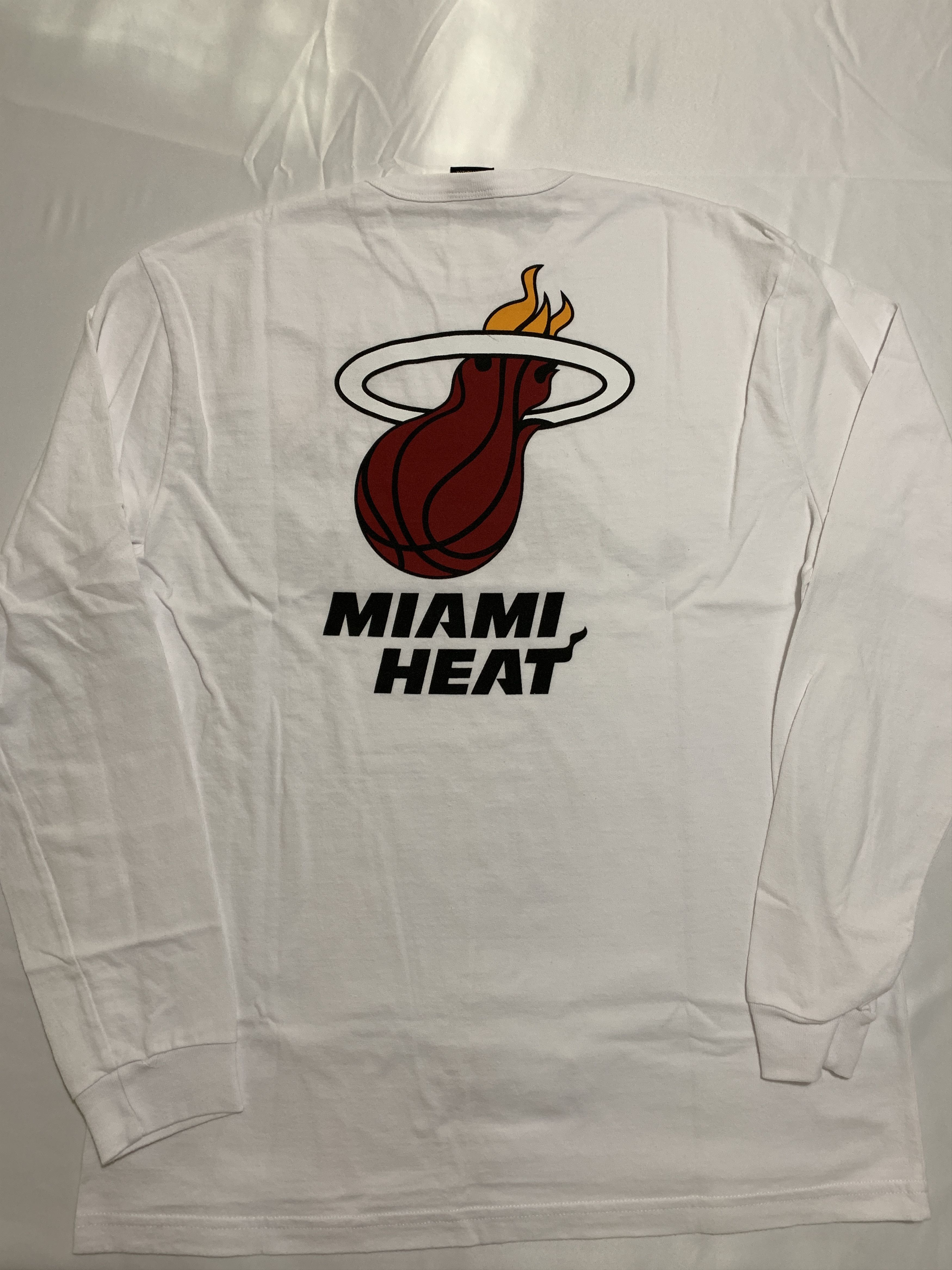 Drake OVO X NBA MIAMI HEAT LONG SLEEVE Size US M / EU 48-50 / 2 - 6 Thumbnail