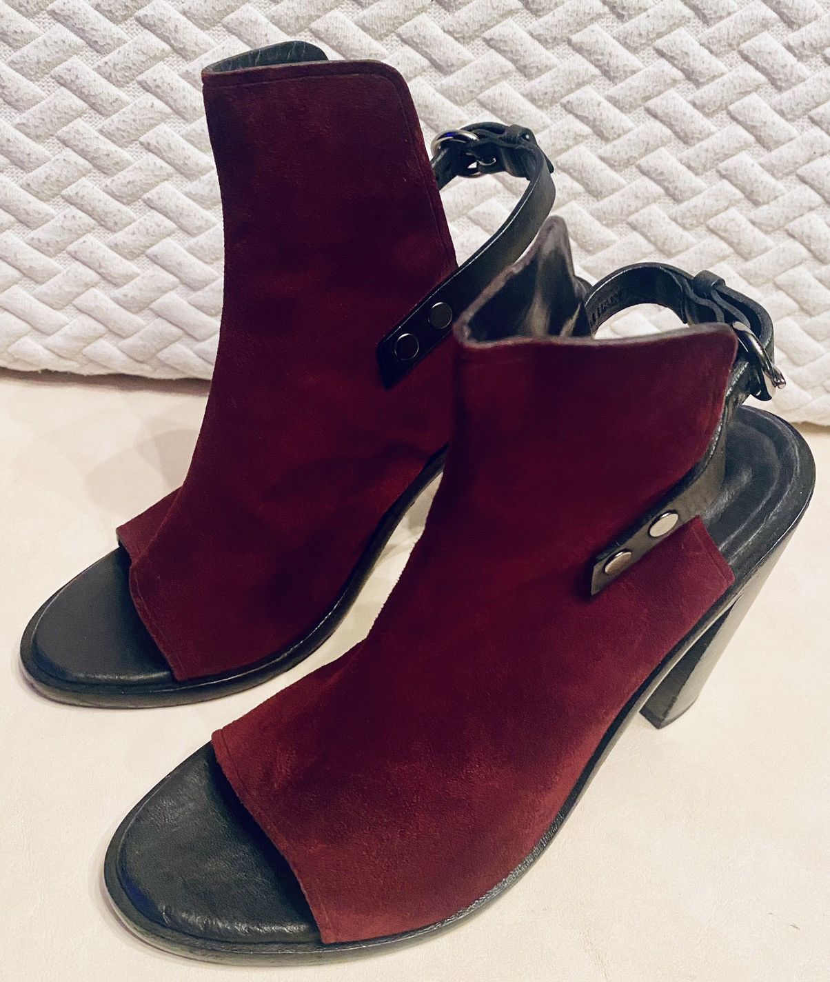 Rag & Bone Rag & Bone 🇮🇹 Suede Peep Toe Ankle Strap Heel Wyatt Sandals 7 Size US 7 / IT 37 - 1 Thumbnail