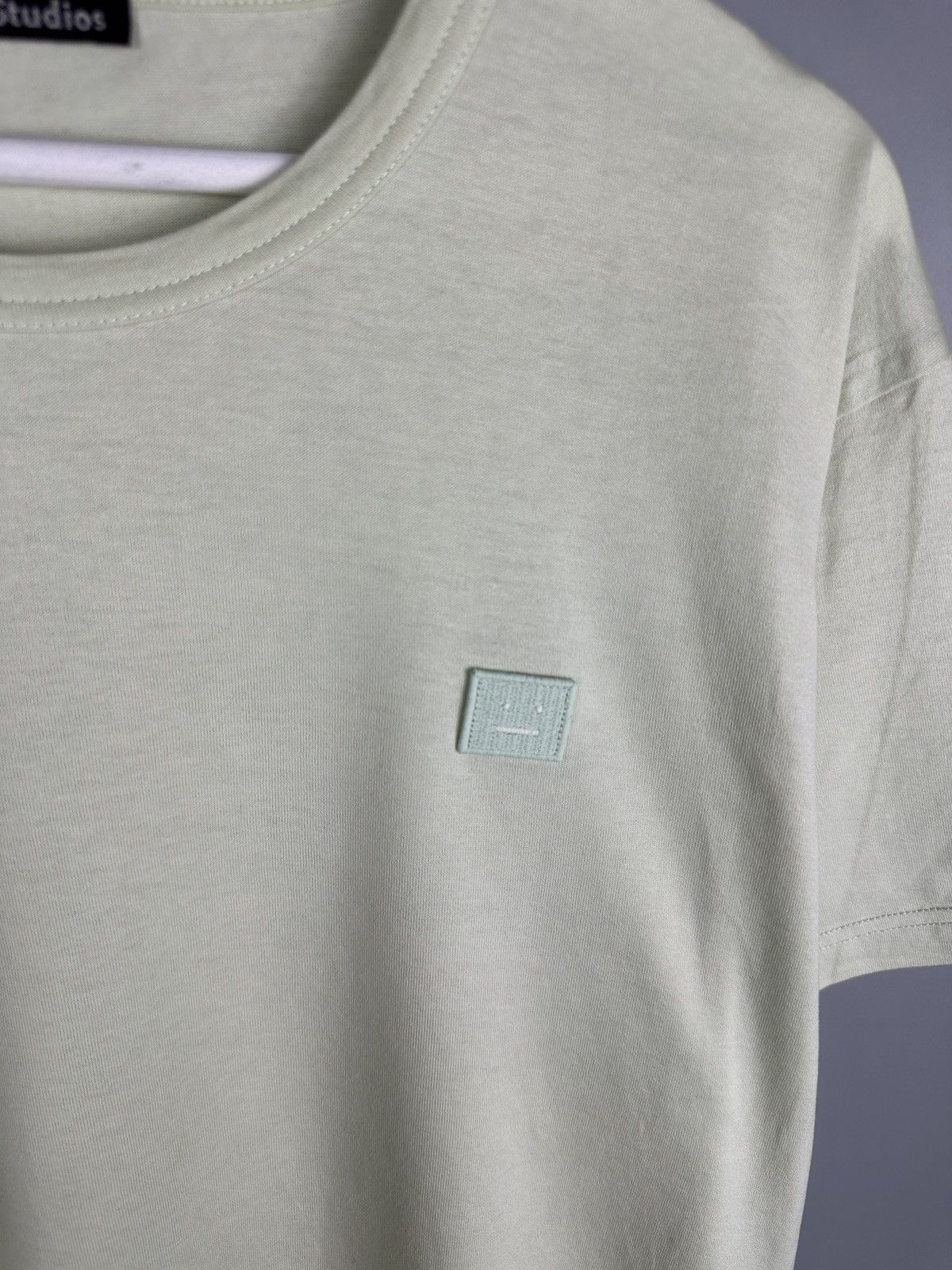 Acne Studios Acne Studios Face Logo T Shirt Tee Old Money Luxury Polo Size US L / EU 52-54 / 3 - 6 Thumbnail