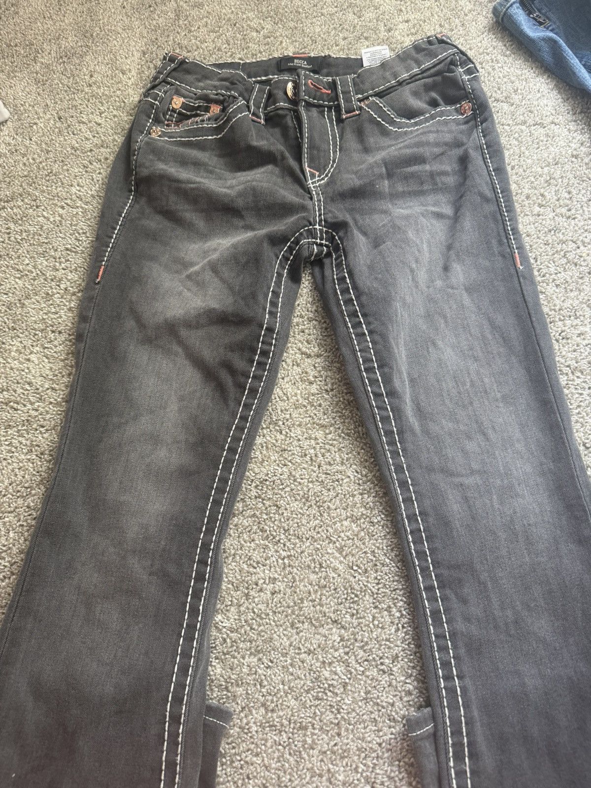 True Religion Grey flared true religion with white stitching Size 25" / US 0 / IT 36 - 2 Thumbnail