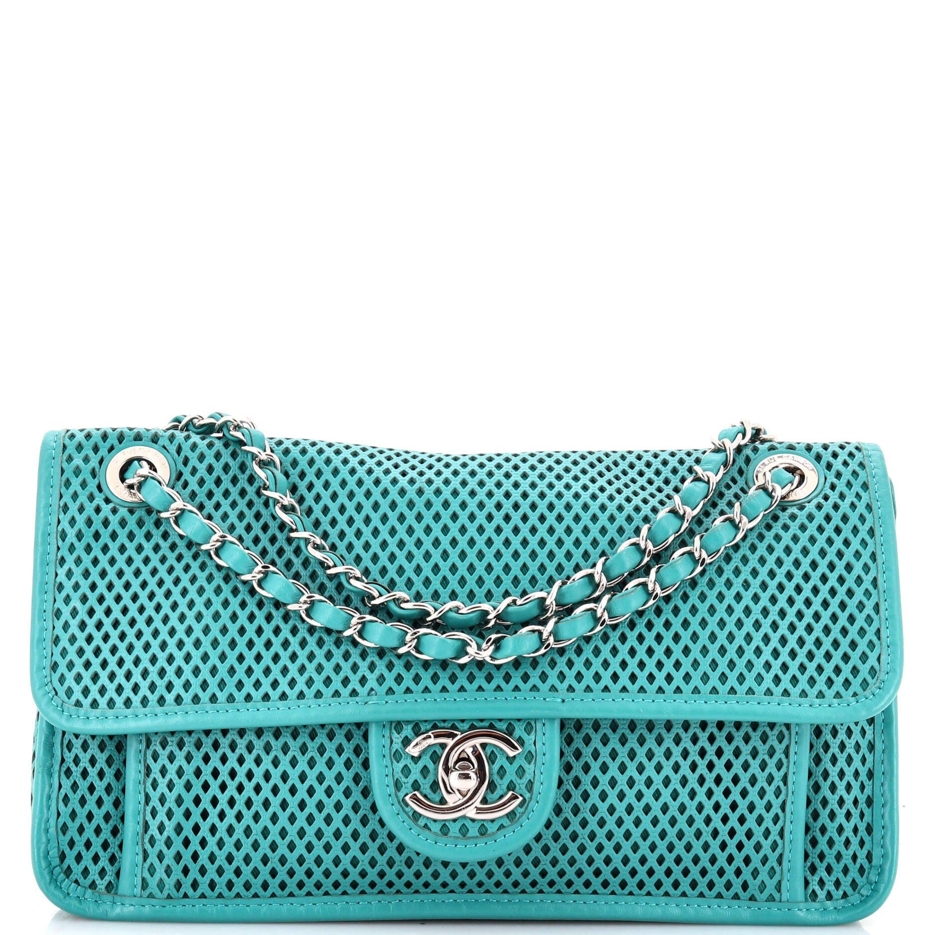 Chanel Up In The Air Flap Bag Size ONE SIZE - 1 Thumbnail