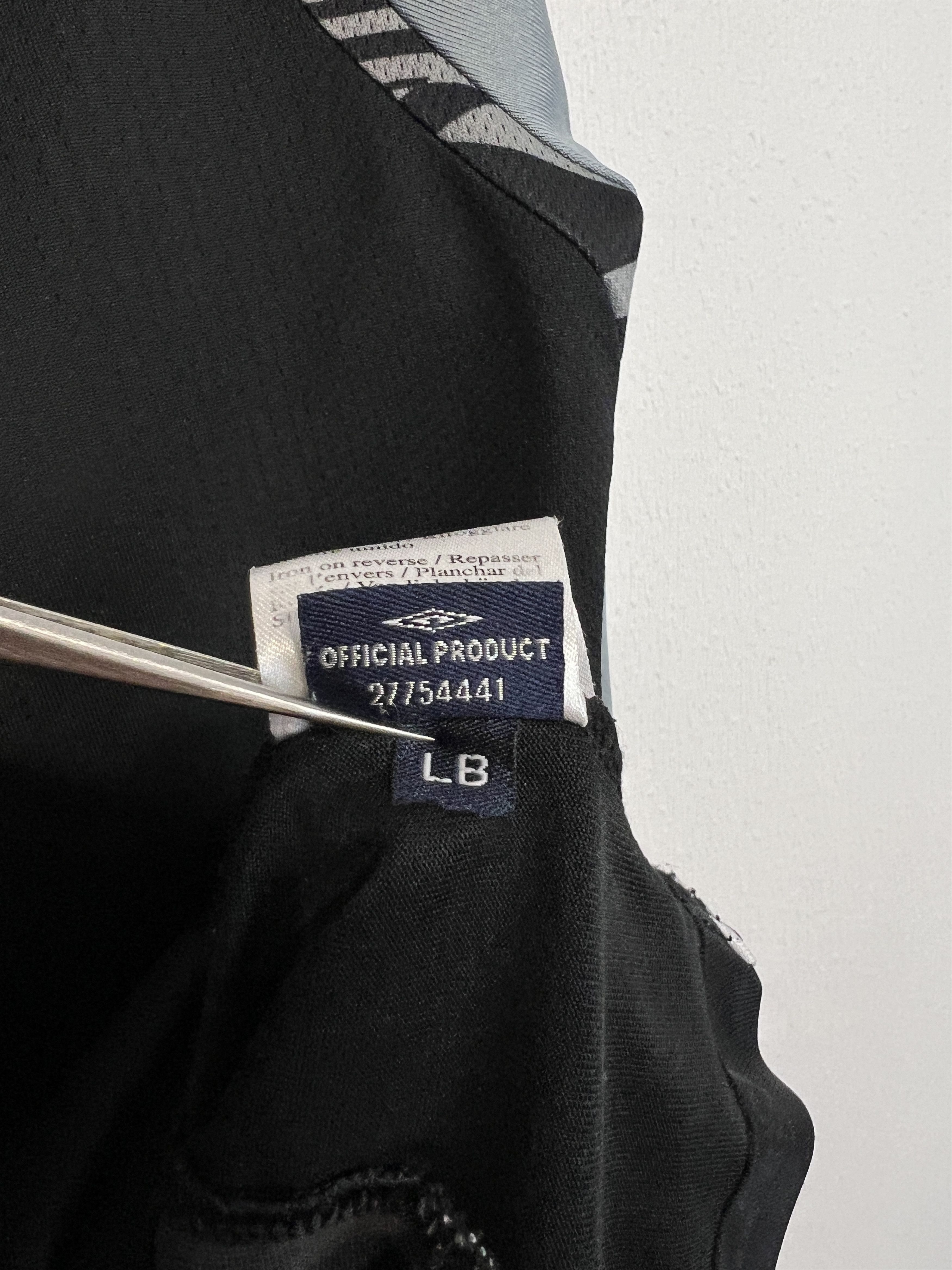 Umbro Everton Goalkeeper football shirt Jersey Howard Size Boys L Size US XXS / EU 40 - 11 Thumbnail