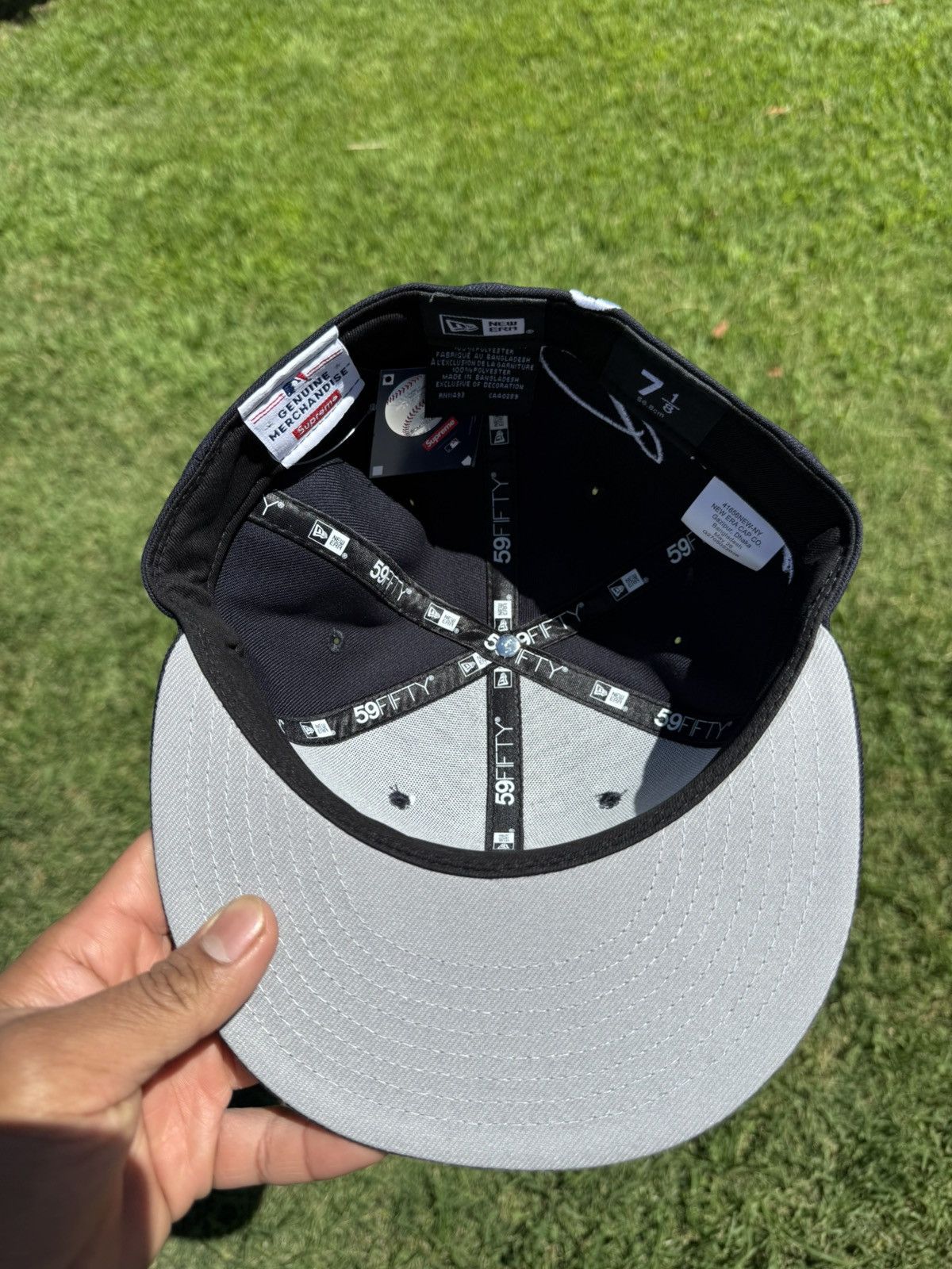 New Era × New York Yankees × Supreme Supreme X New York Yankees