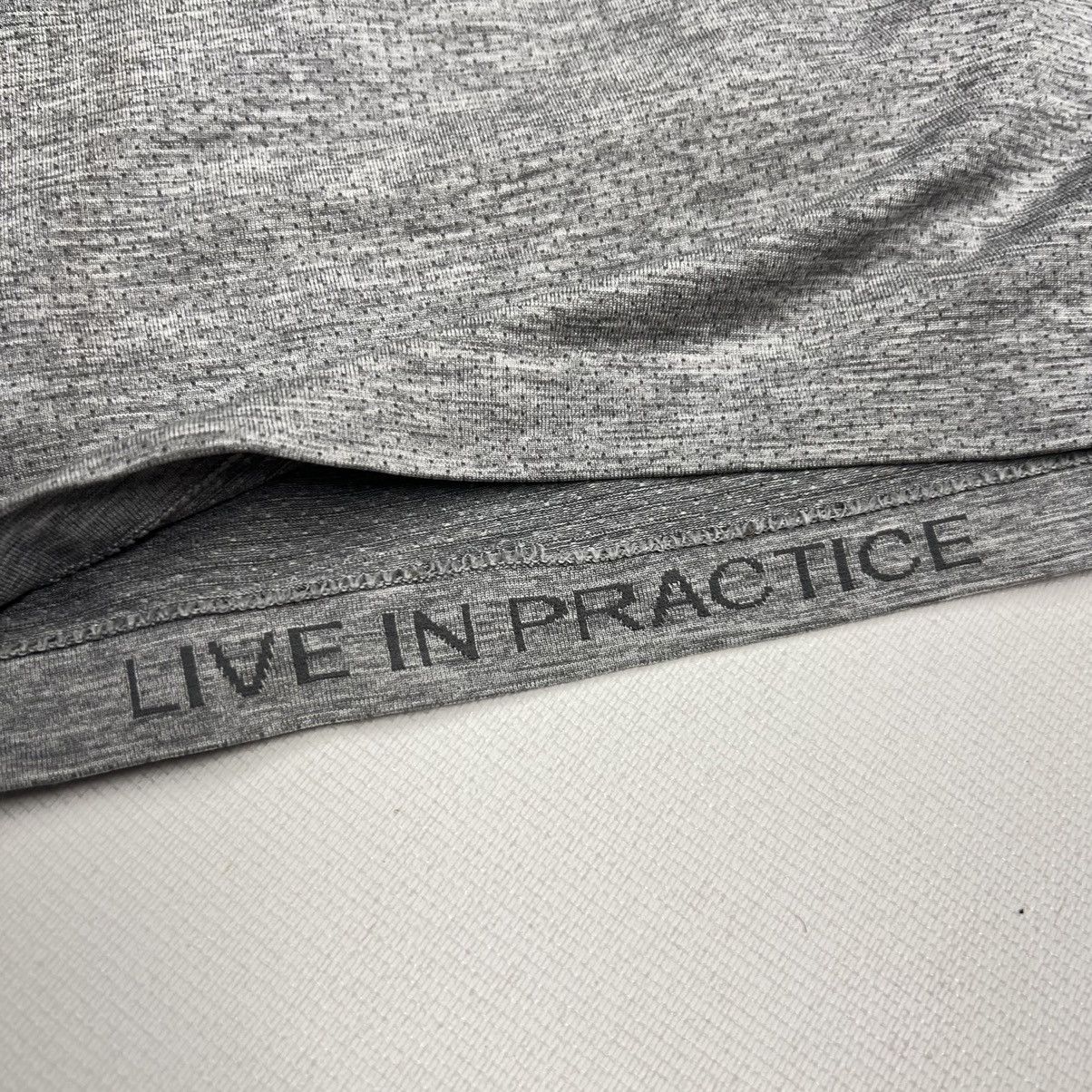 Lululemon LuluLemon Metal Vent Tech Sleeveless 2.0 Tee Shirt Tank Top Size US XL / EU 56 / 4 - 16 Thumbnail