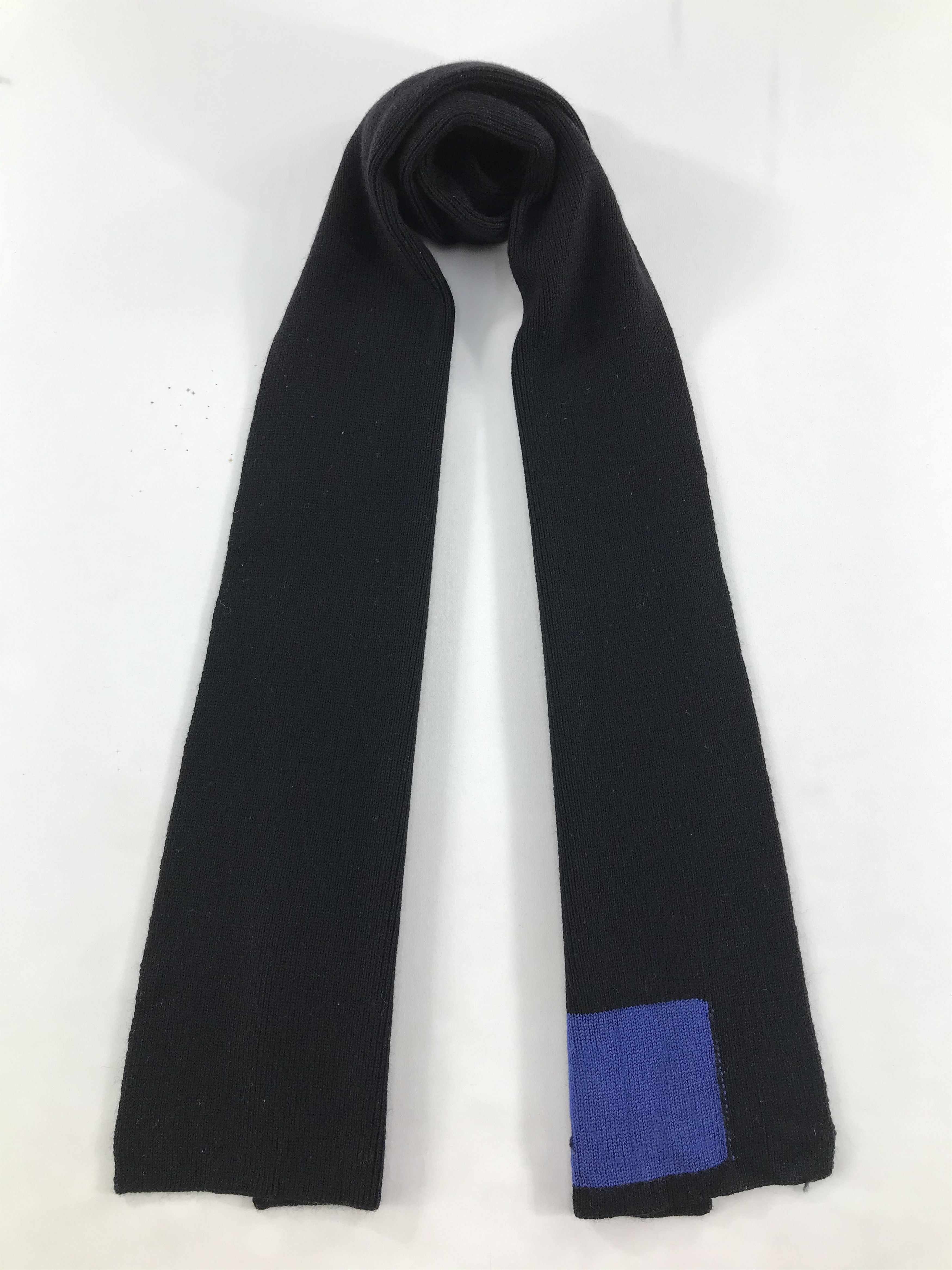Armani Exchange Vintage Armani Exchange Scarf/Muffler/Neckwear MF1020 Size ONE SIZE - 1 Thumbnail