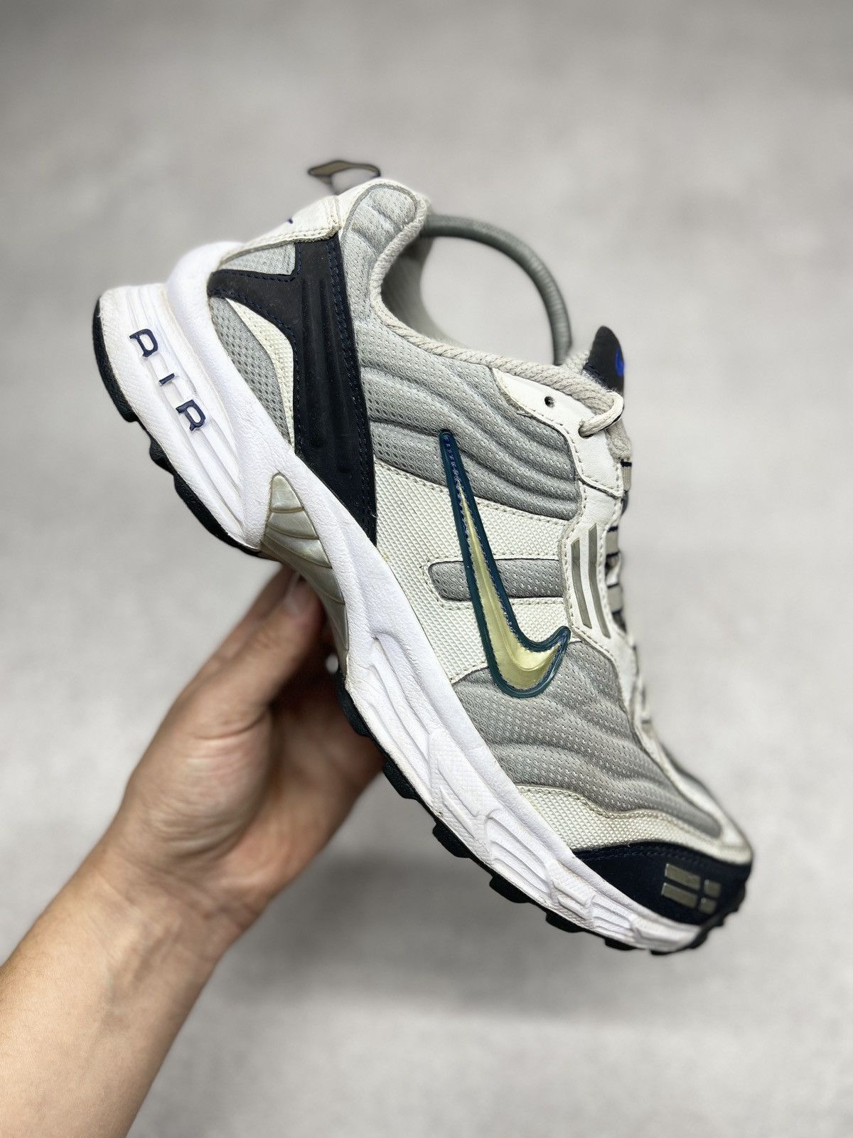 Nike Mens Vintage Nike Air Copious Sneakers White/Grey Y2K ACG TN Size US 10 / EU 43 - 1 Thumbnail