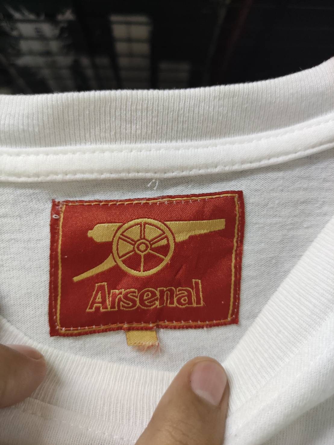 Vintage Vtg 00's Arsenal Football Club Present " The Invincibles " T Size US M / EU 48-50 / 2 - 4 Thumbnail